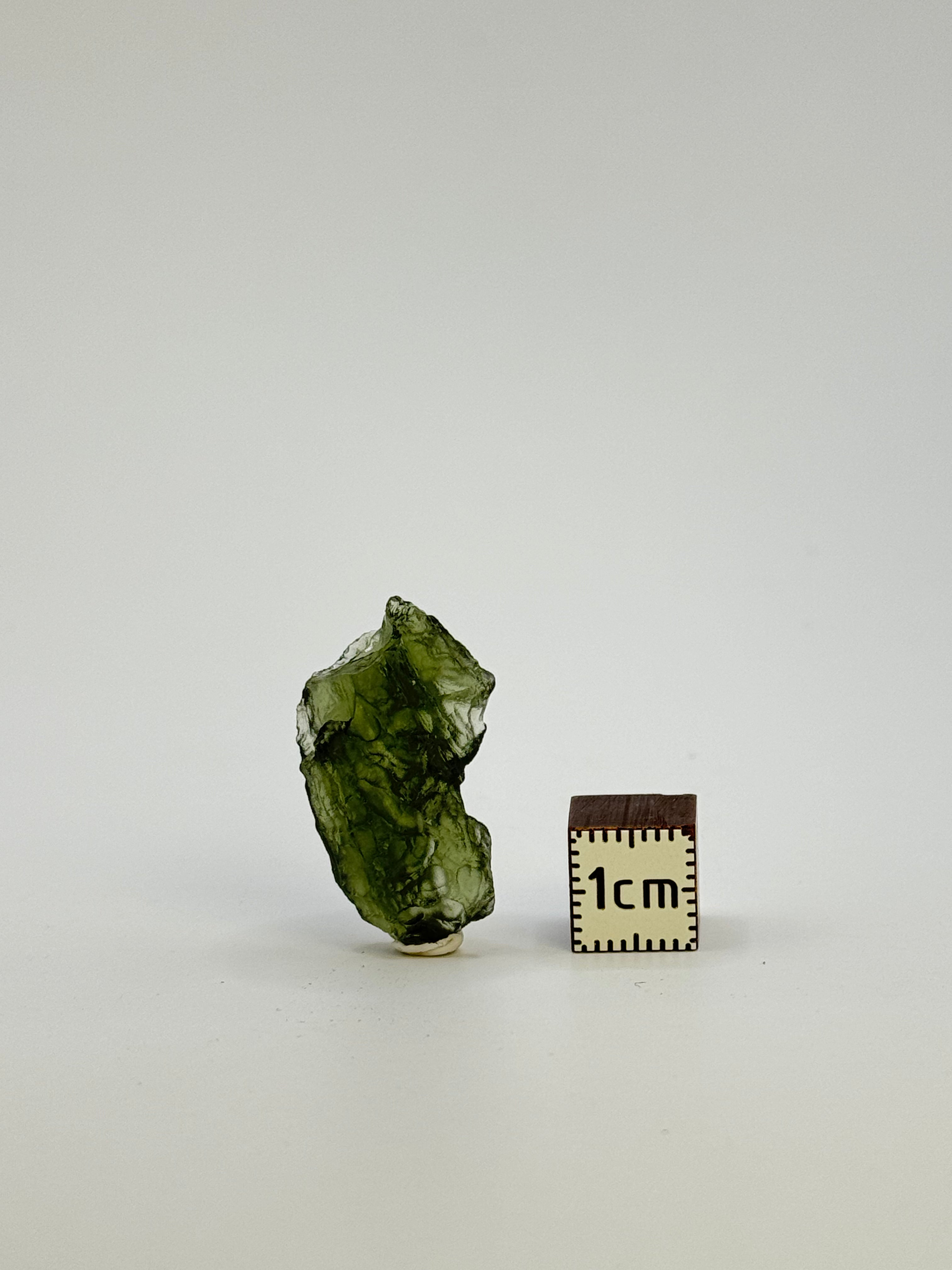 Raw Moldavite, Czech Republic. 3,09 grams.