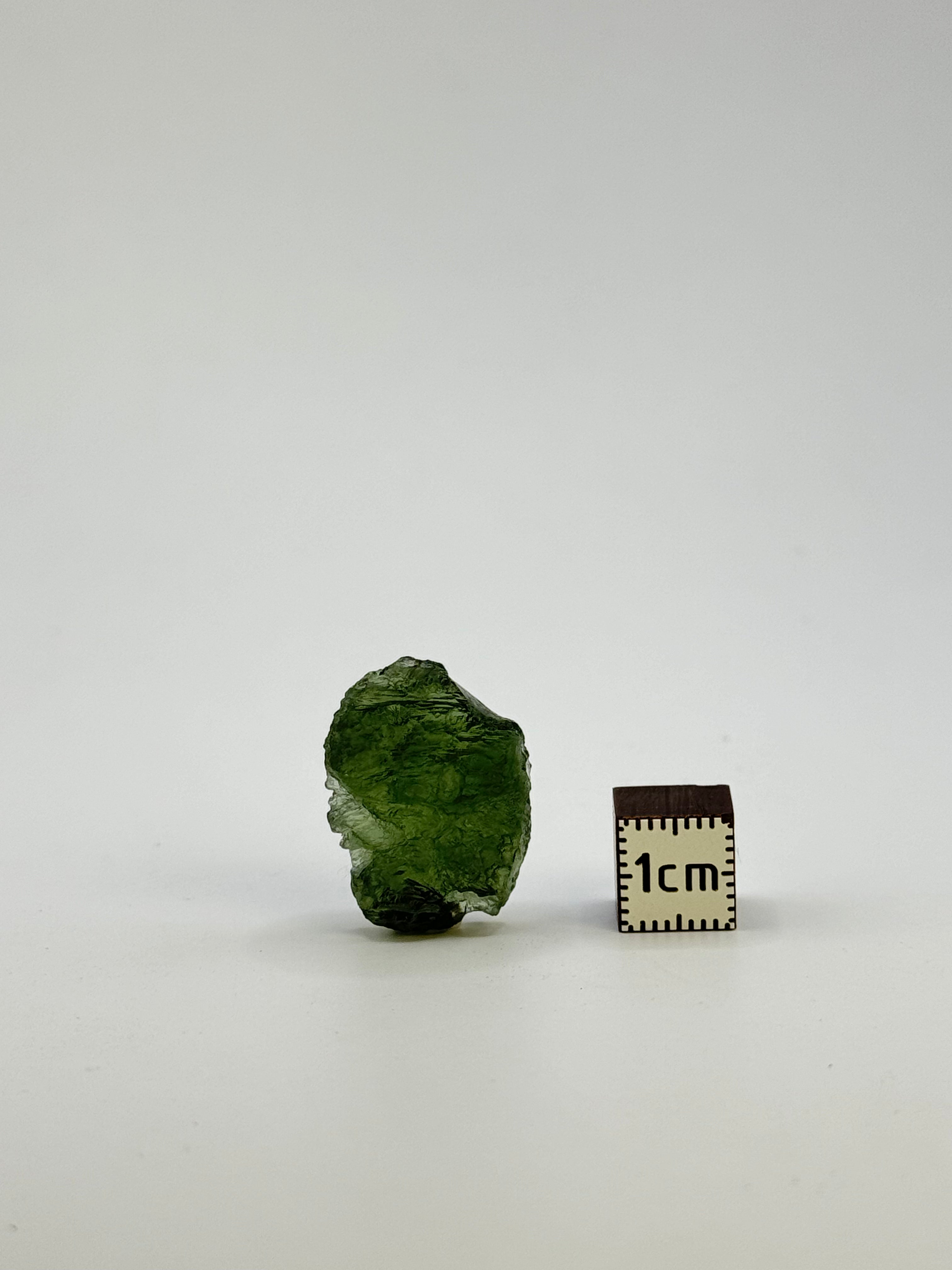 Raw Moldavite, Czech Republic. 3,78 grams.