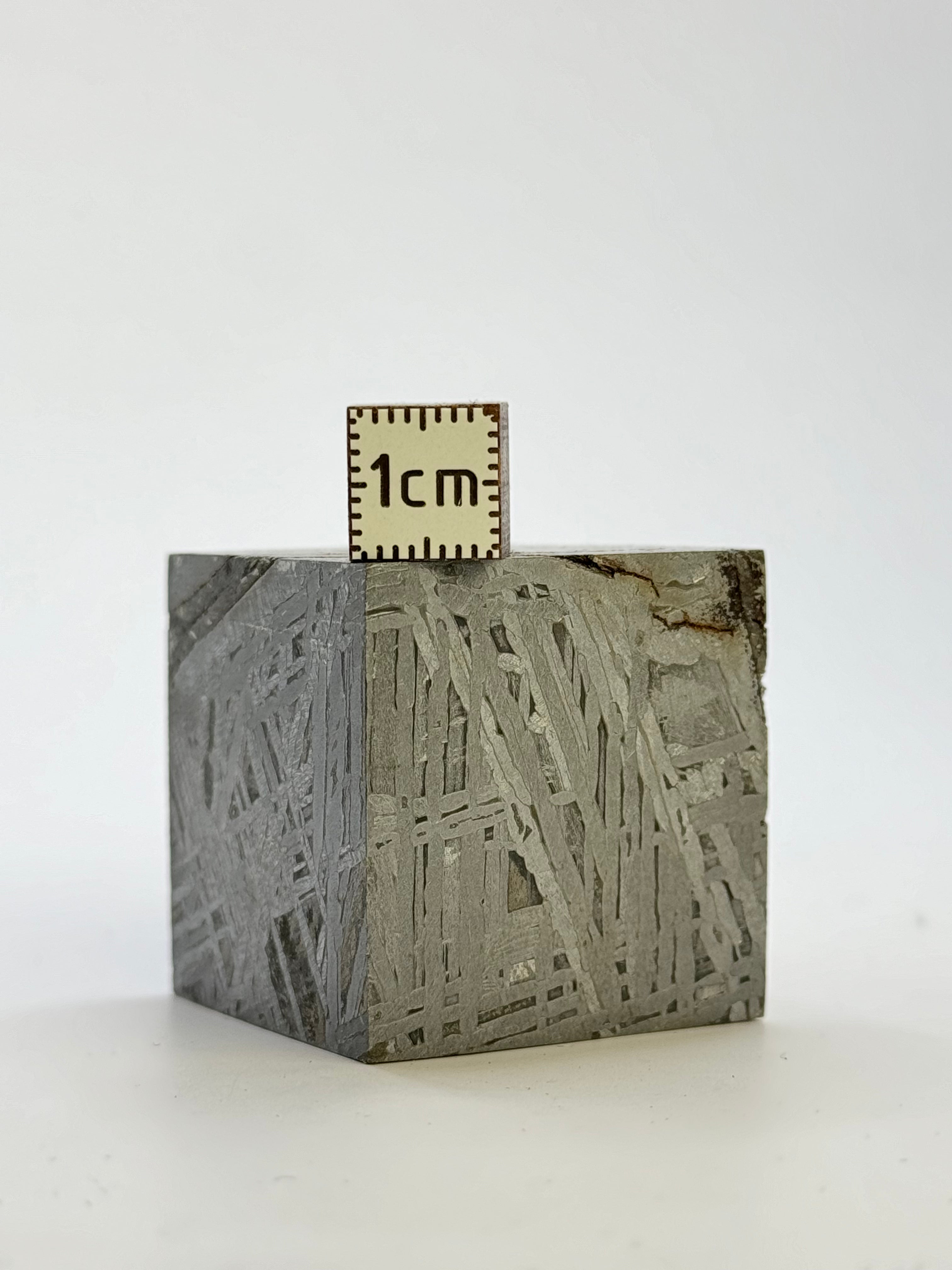 Aletai, Gobi Desert, China. 187,90 grams Cube.