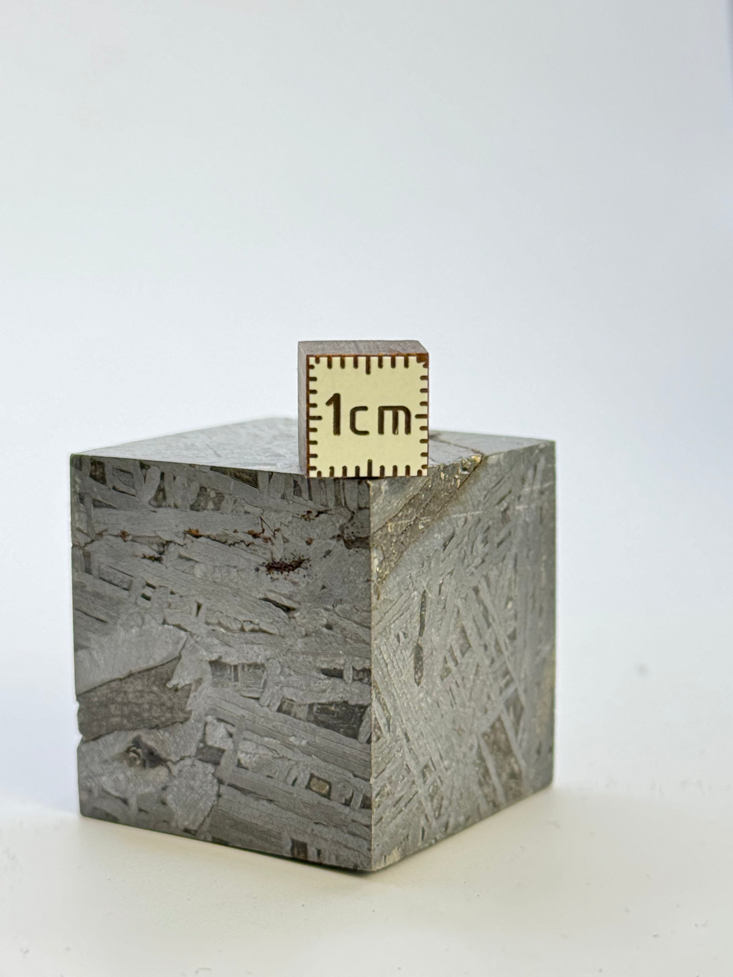 Aletai, Gobi Desert, China. 187,90 grams Cube.