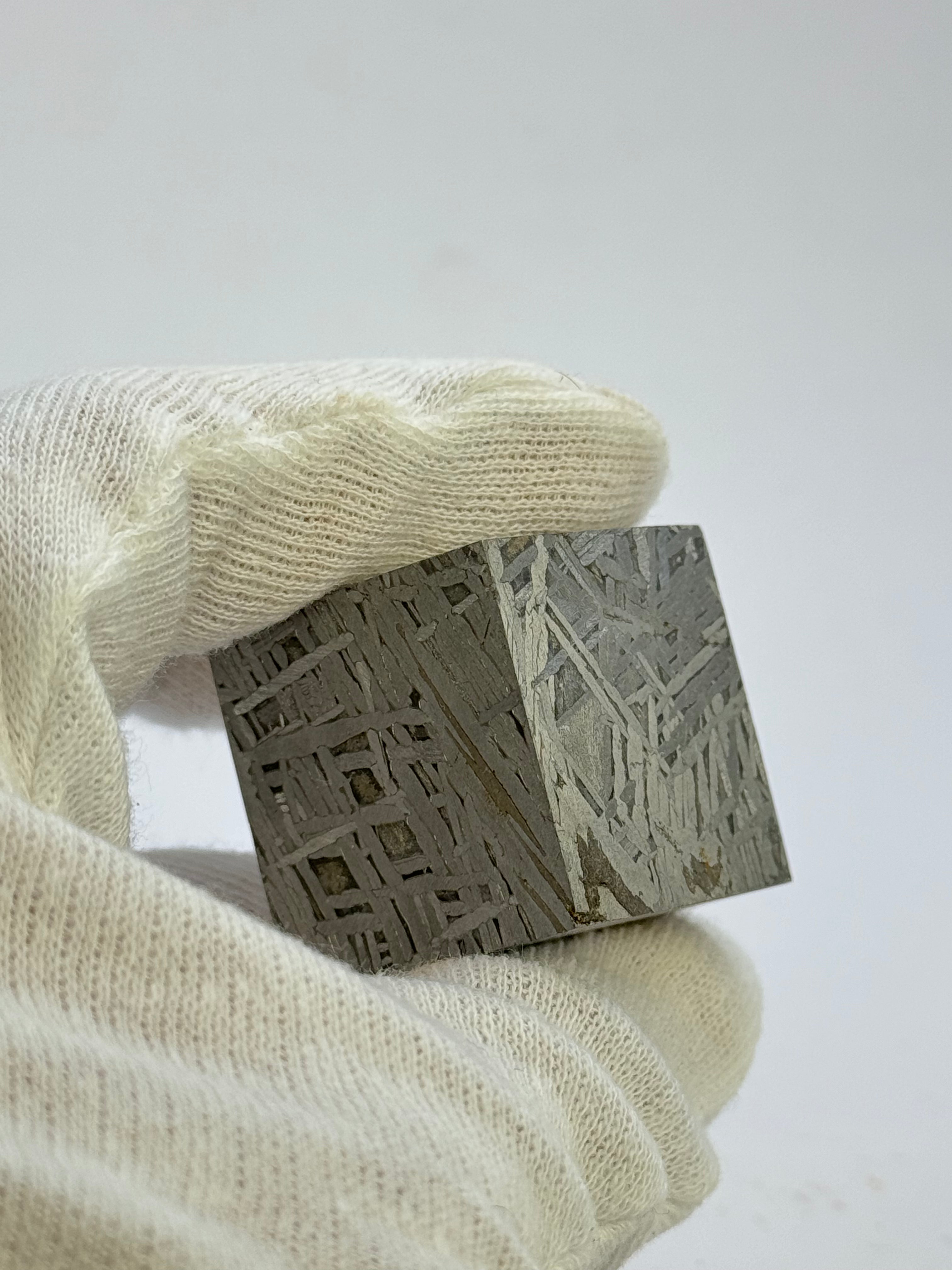 Aletai meteorite Cube, Gobi Desert, China. 190 grams.