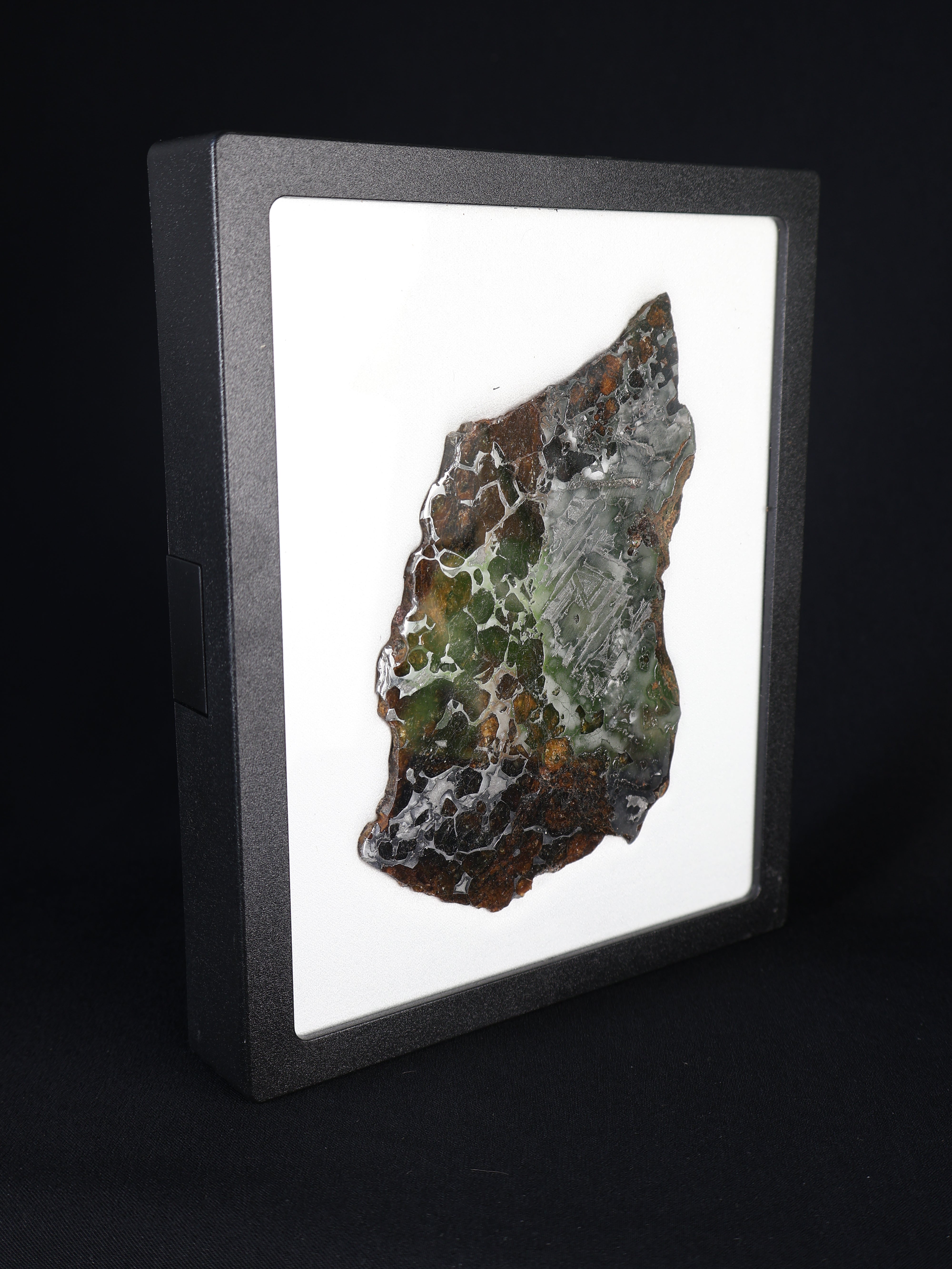 SEYMCHAN METEORITE, MAGADAN REGION, RUSSIA. 97,6 GRAMS.