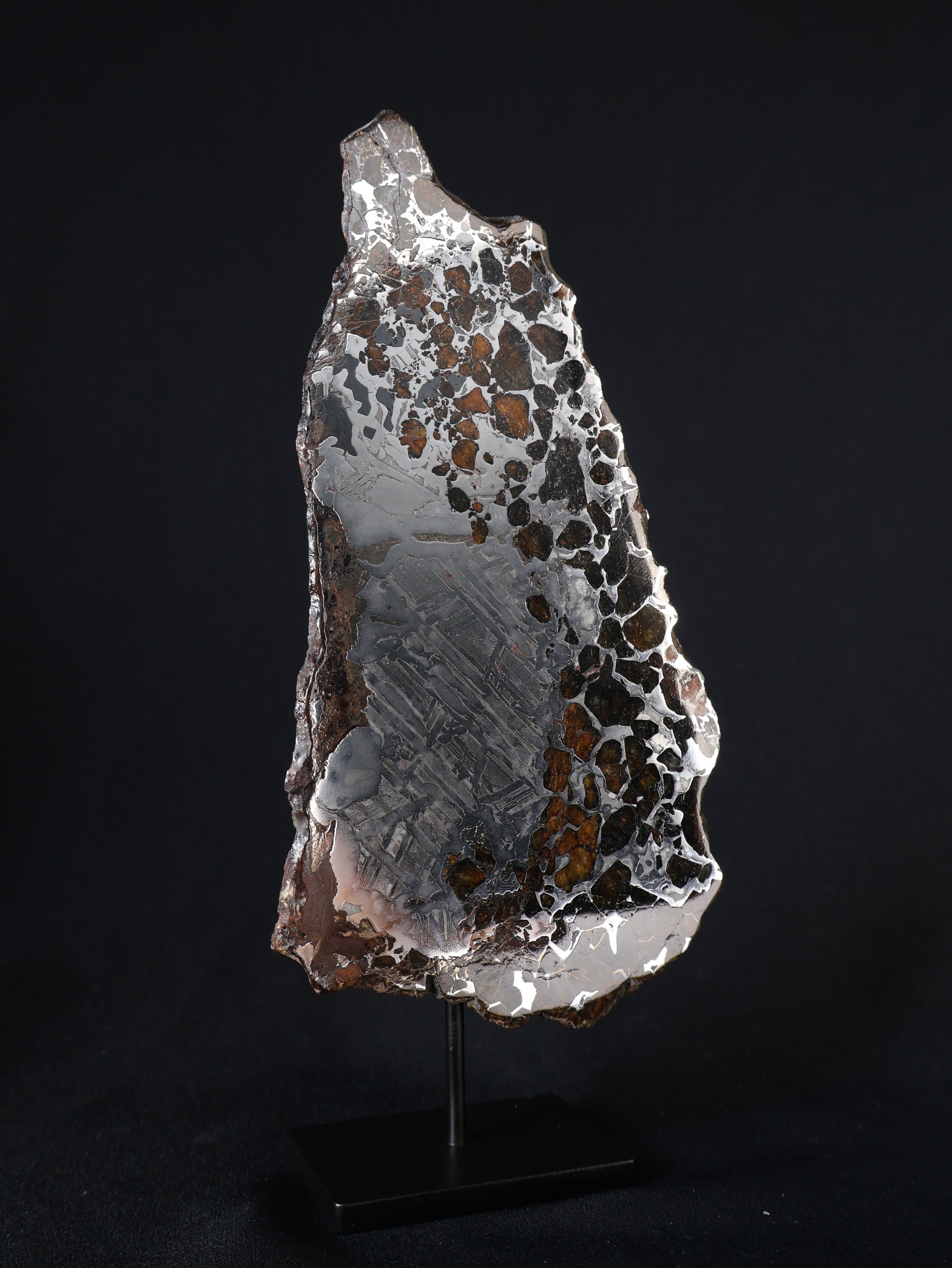 SEYMCHAN METEORITE, MAGADAN REGION, RUSSIA. 162,20 GRAMS SLICE.