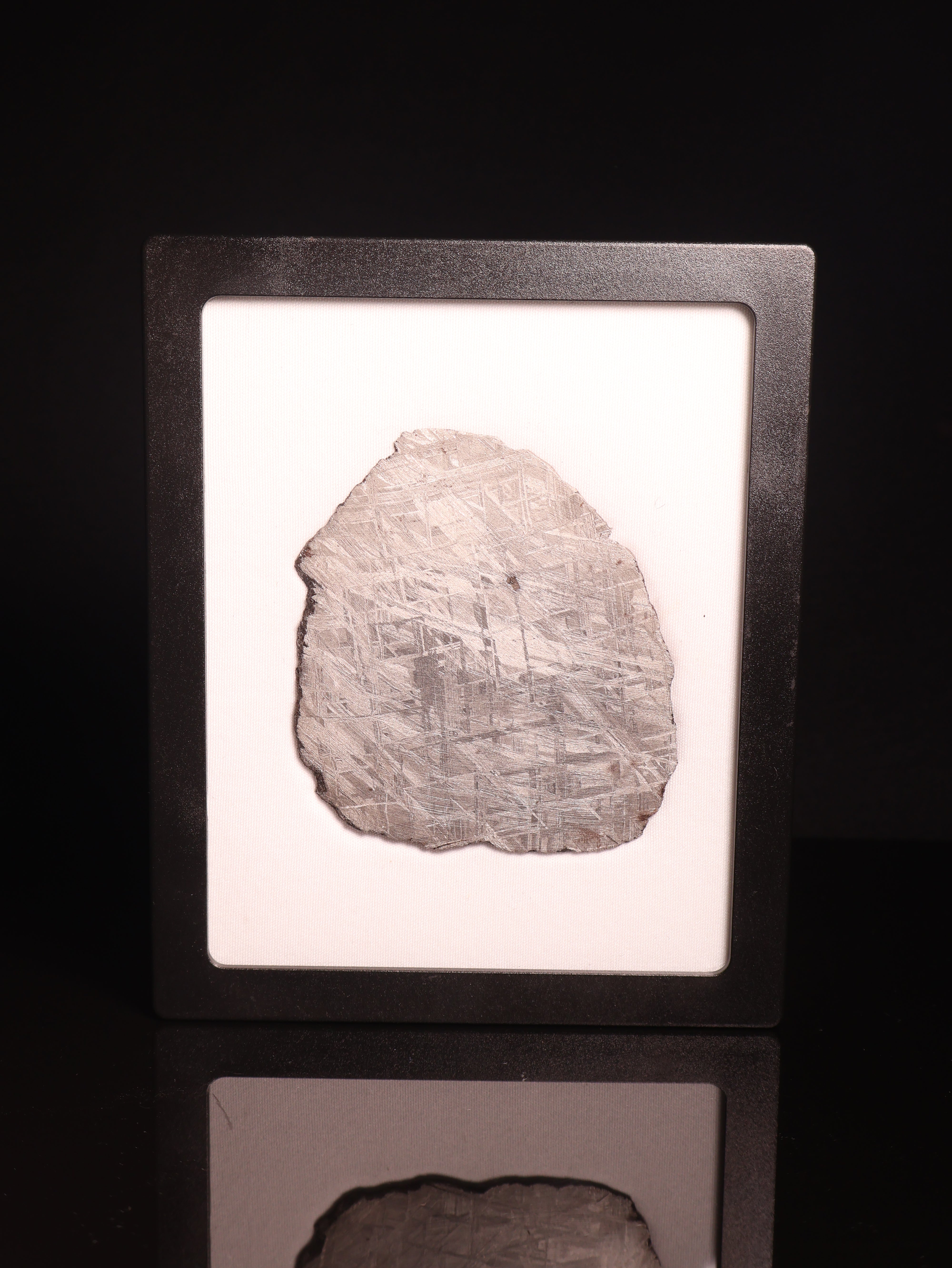 MUONIONALUSTA METEORITE, SWEDEN. 72,07 GRAMS.