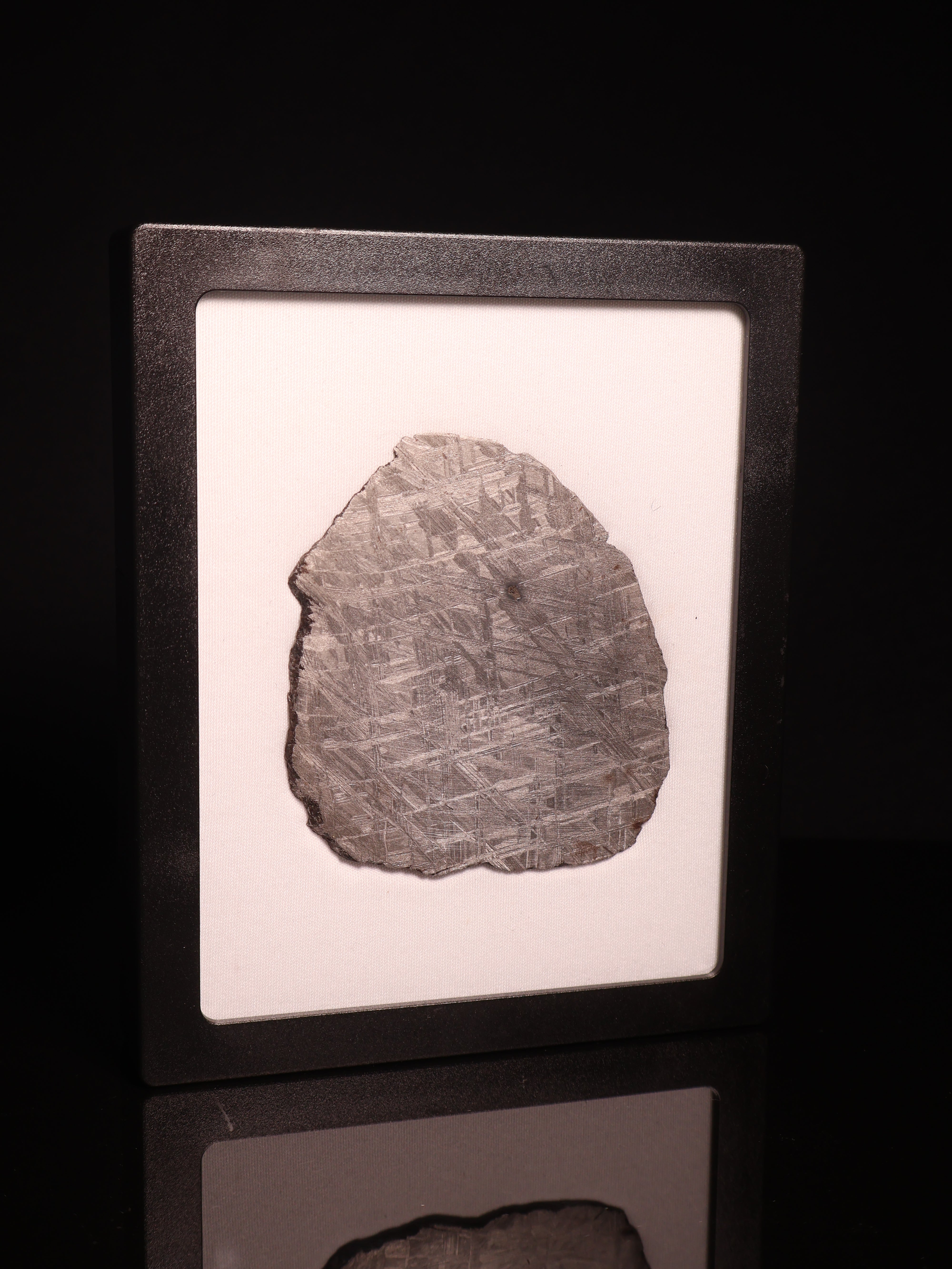 MUONIONALUSTA METEORITE, SWEDEN. 72,07 GRAMS.