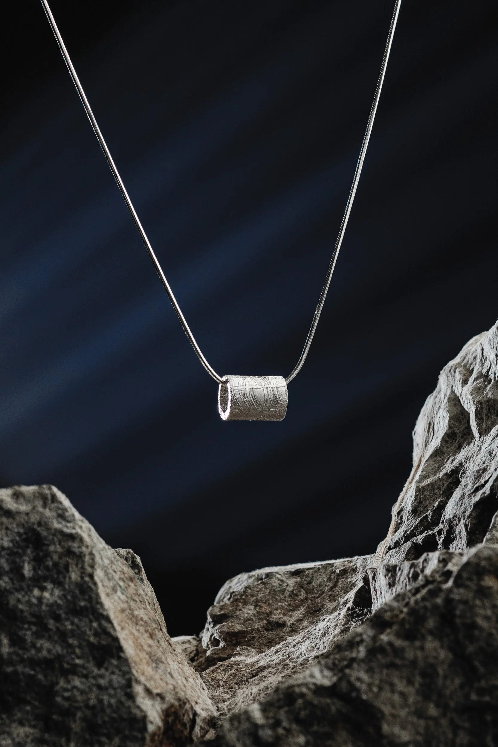 MUONIONALUSTA METEORITE PENDANT “THE AXIS”