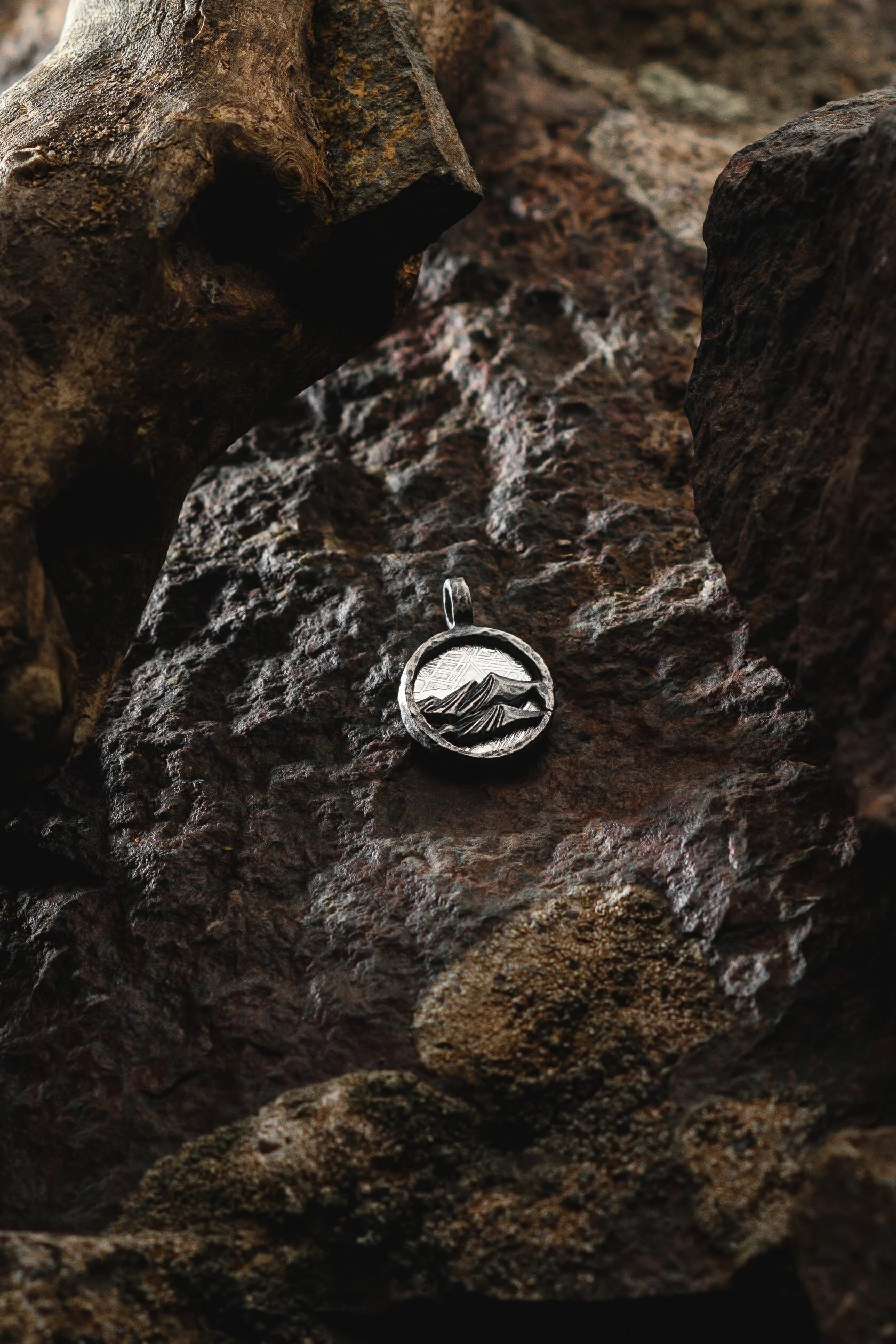 Muonionalusta meteorite - Mountain pendant
