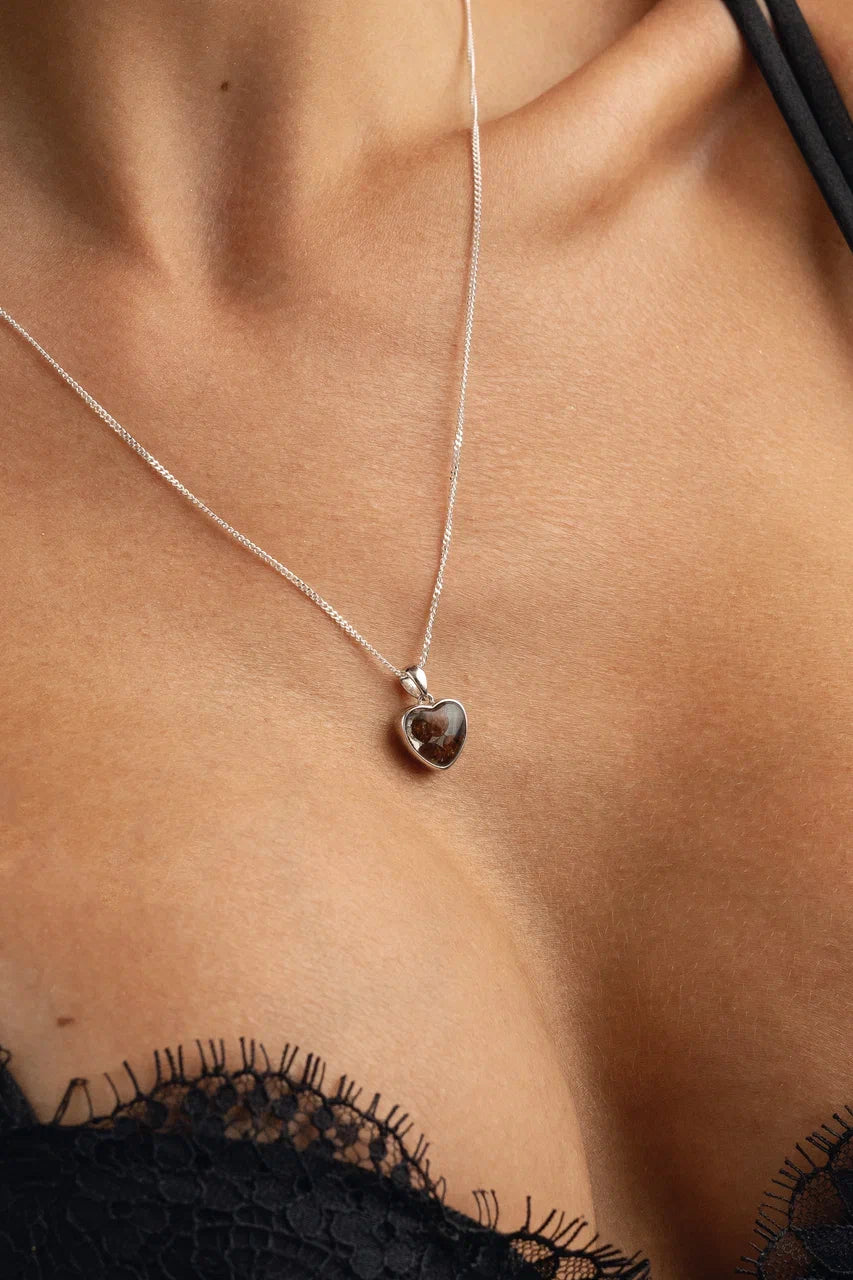 Heart pendant of Sericho Meteorite