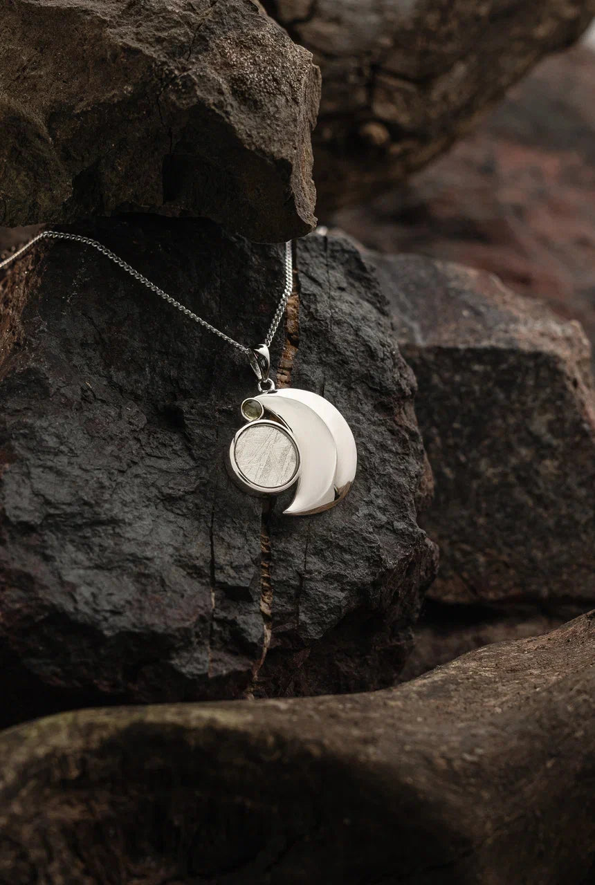New Moon Muonionalusta Meteorite & Moldavite pendant