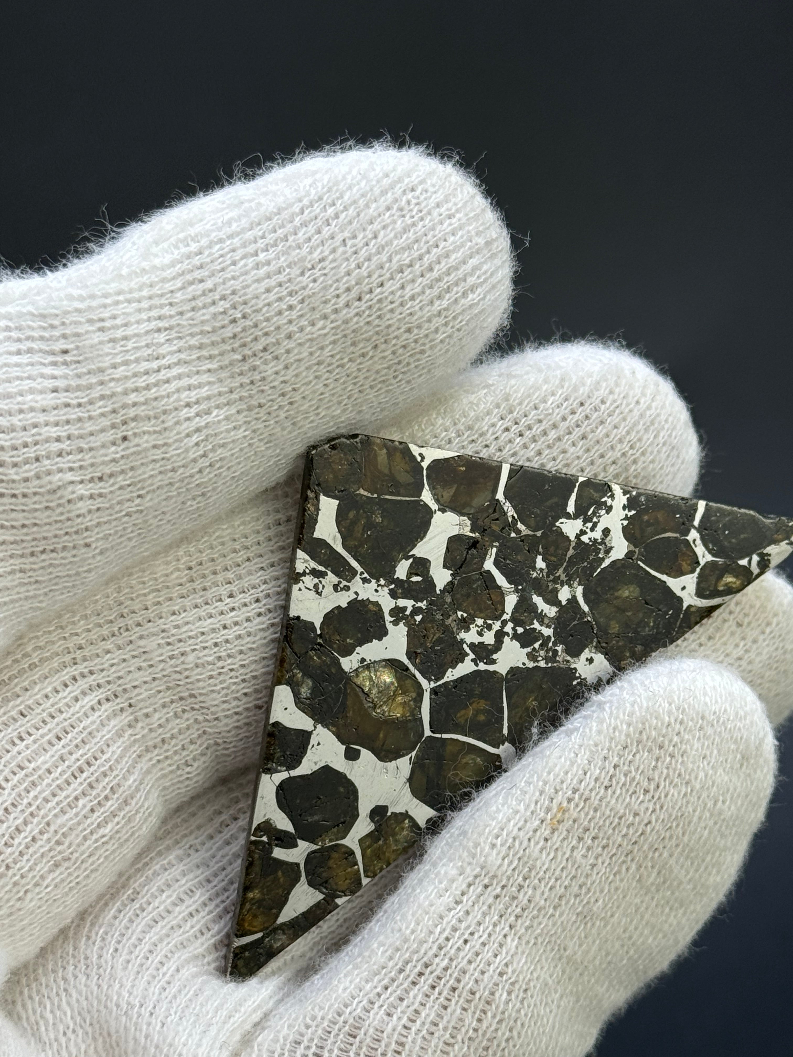 SEYMCHAN METEORITE, MAGADAN REGION, RUSSIA. 9,24 GRAMS.