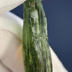 RAW MOLDAVITE, CZECH REPUBLIC. 4,97 GRAMS.