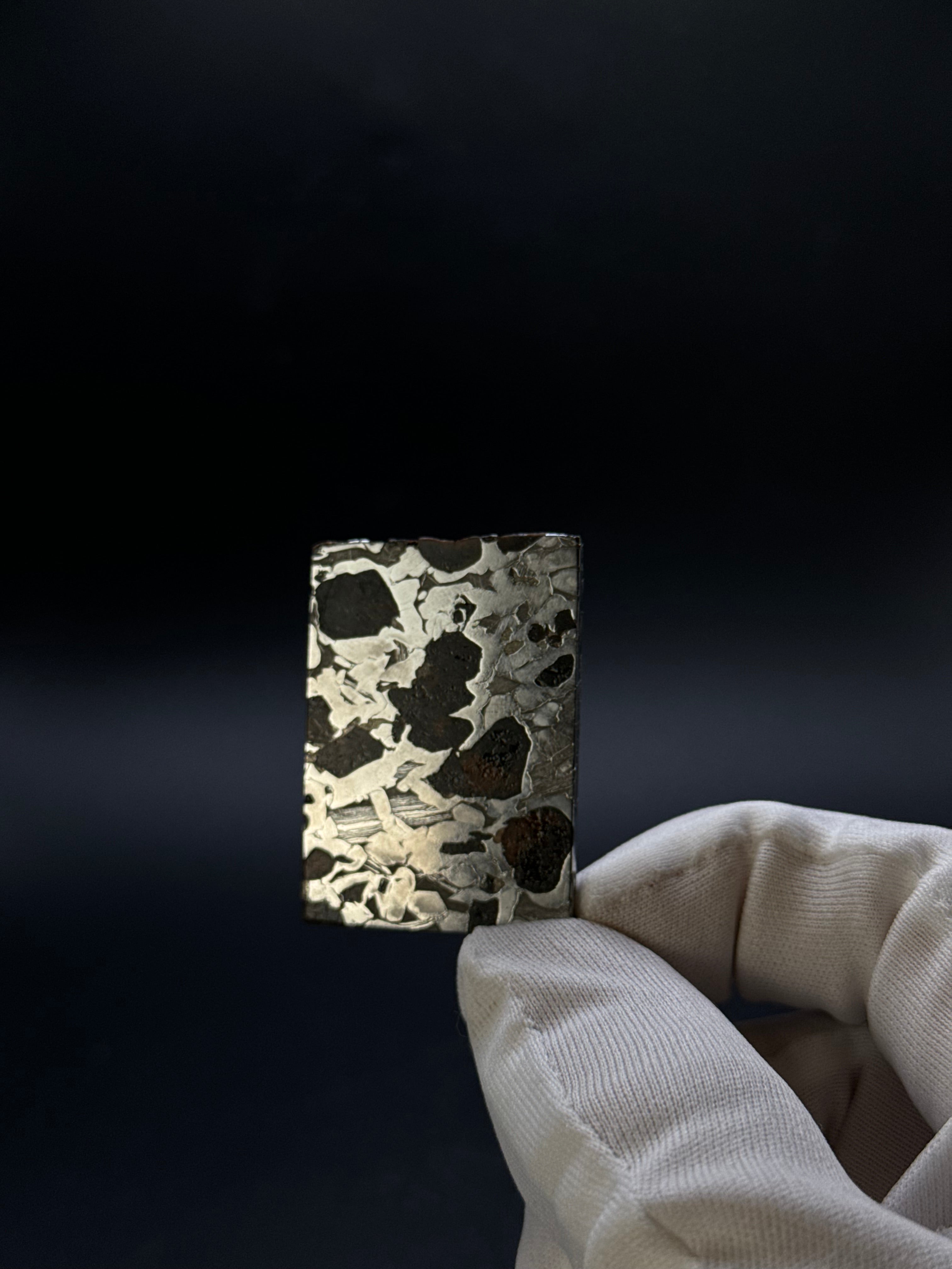 SEYMCHAN METEORITE, MAGADAN REGION, RUSSIA. 17,89 GRAMS.