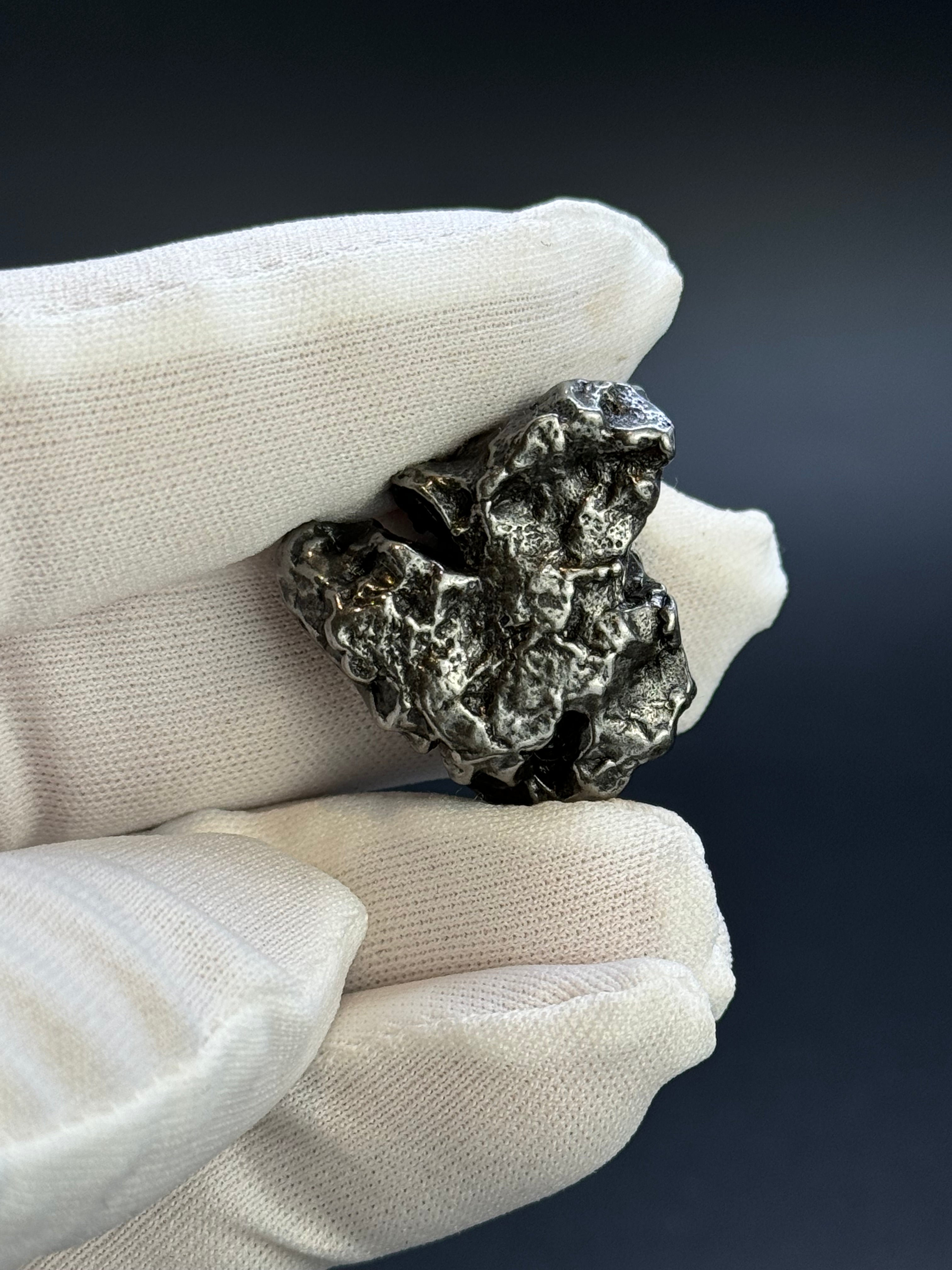 CAMPO DEL CIELO METEORITE, SOUTH AMERICA. 25,07 GRAMS.