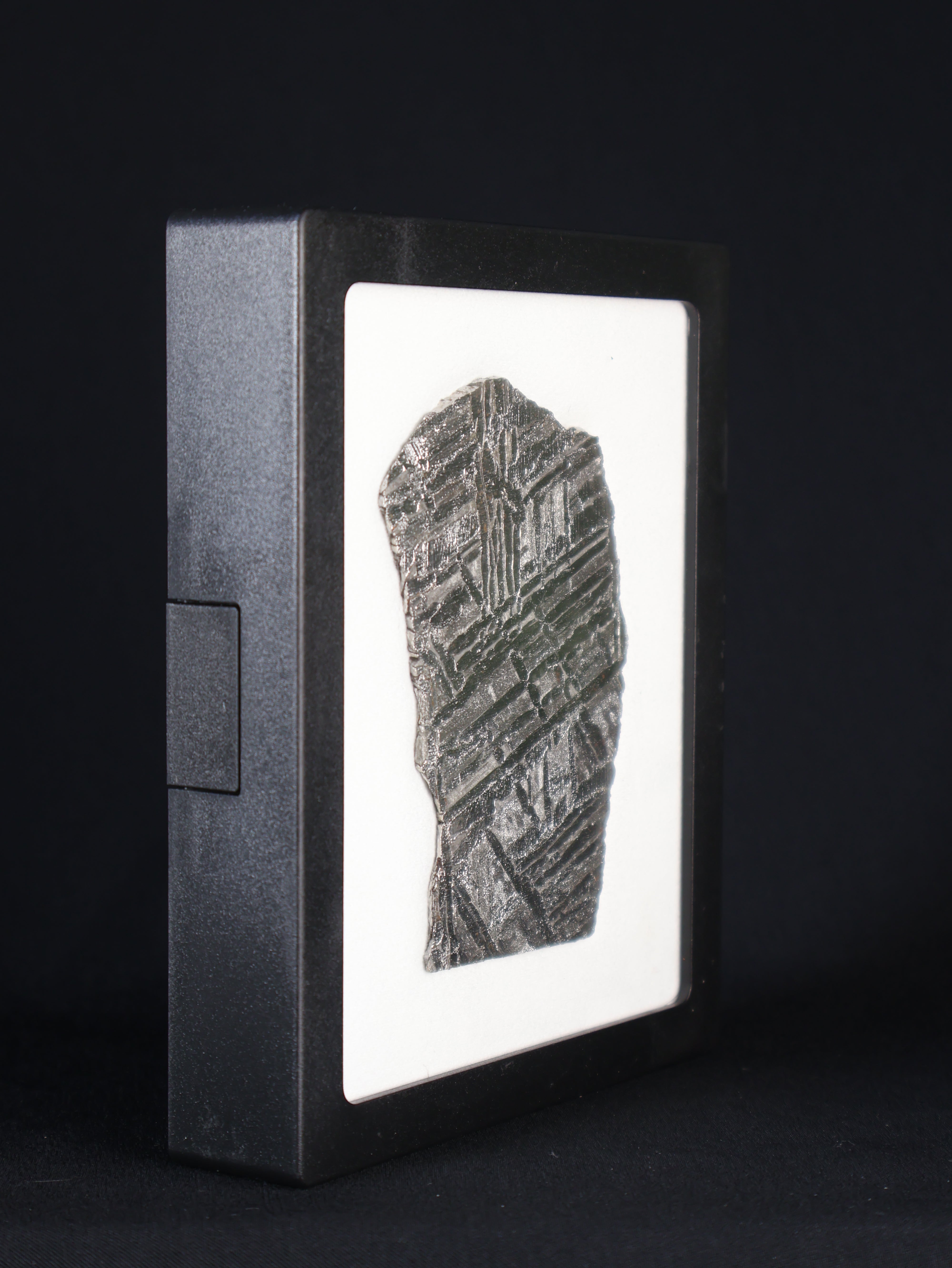 SEYMCHAN METEORITE, MAGADAN REGION, RUSSIA. 71,2 GRAMS.