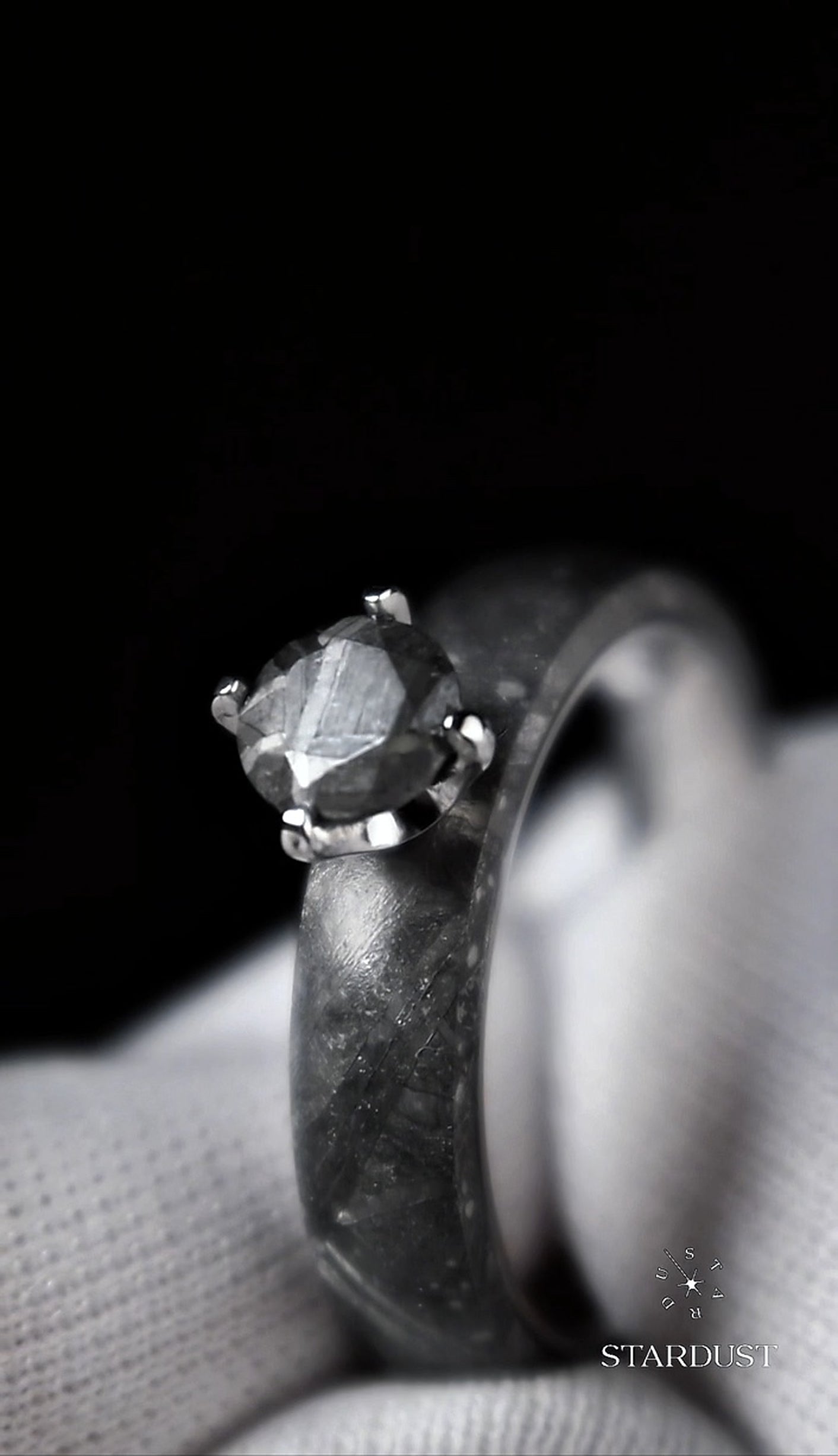 Astra Diamond, Muonionalusta Meteorite Ring