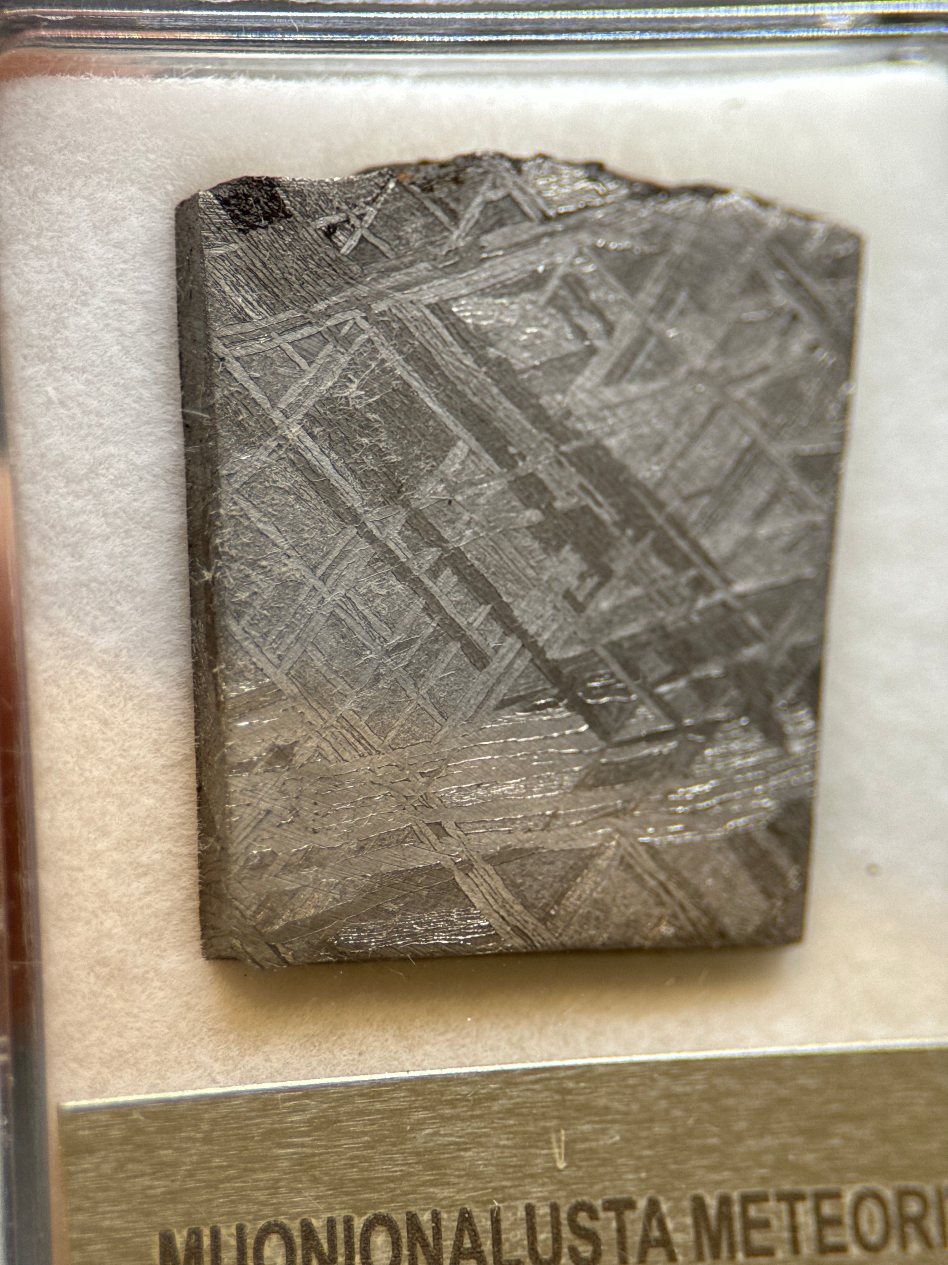 MUONIONALUSTA METEORITE IN DISPLAY BOX. 10,4 GRAMS.