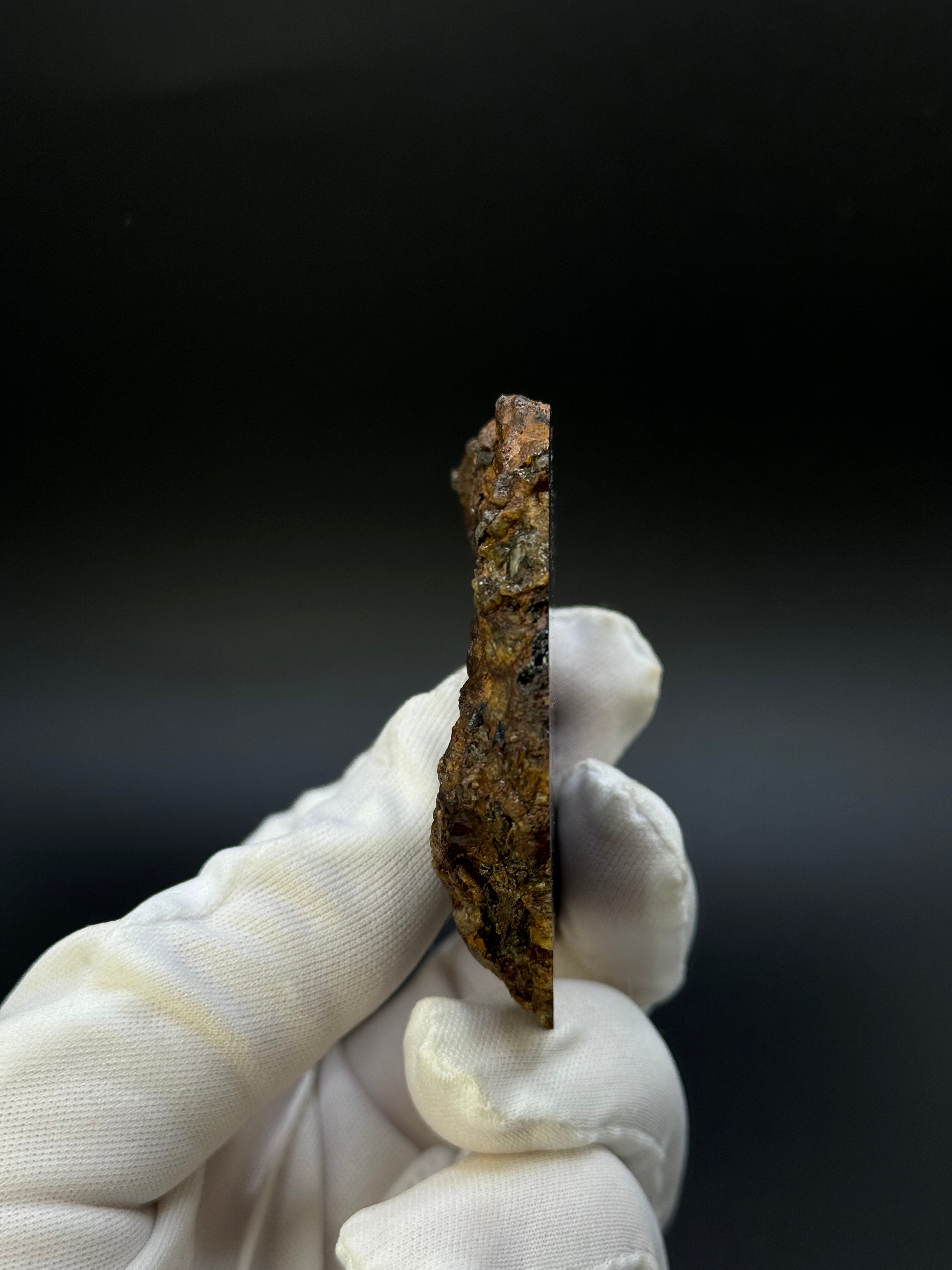 SEYMCHAN METEORITE, MAGADAN REGION, RUSSIA. 96 GRAMS END-CUT.