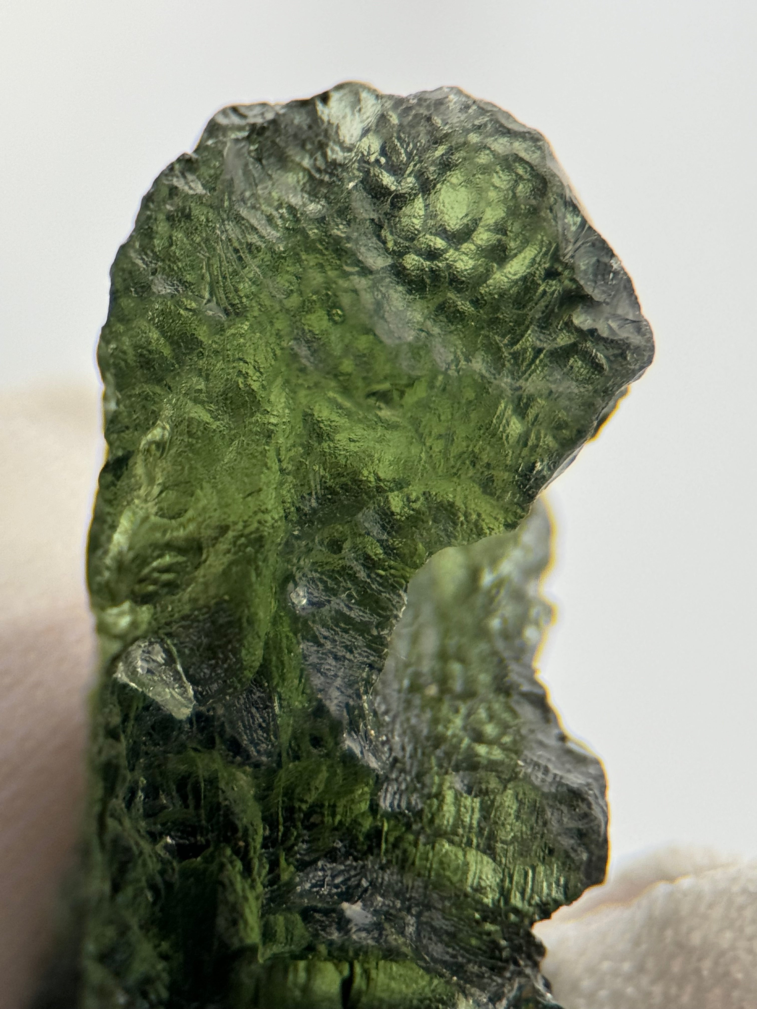 RAW MOLDAVITE, CZECH REPUBLIC. 5,83 GRAMS.
