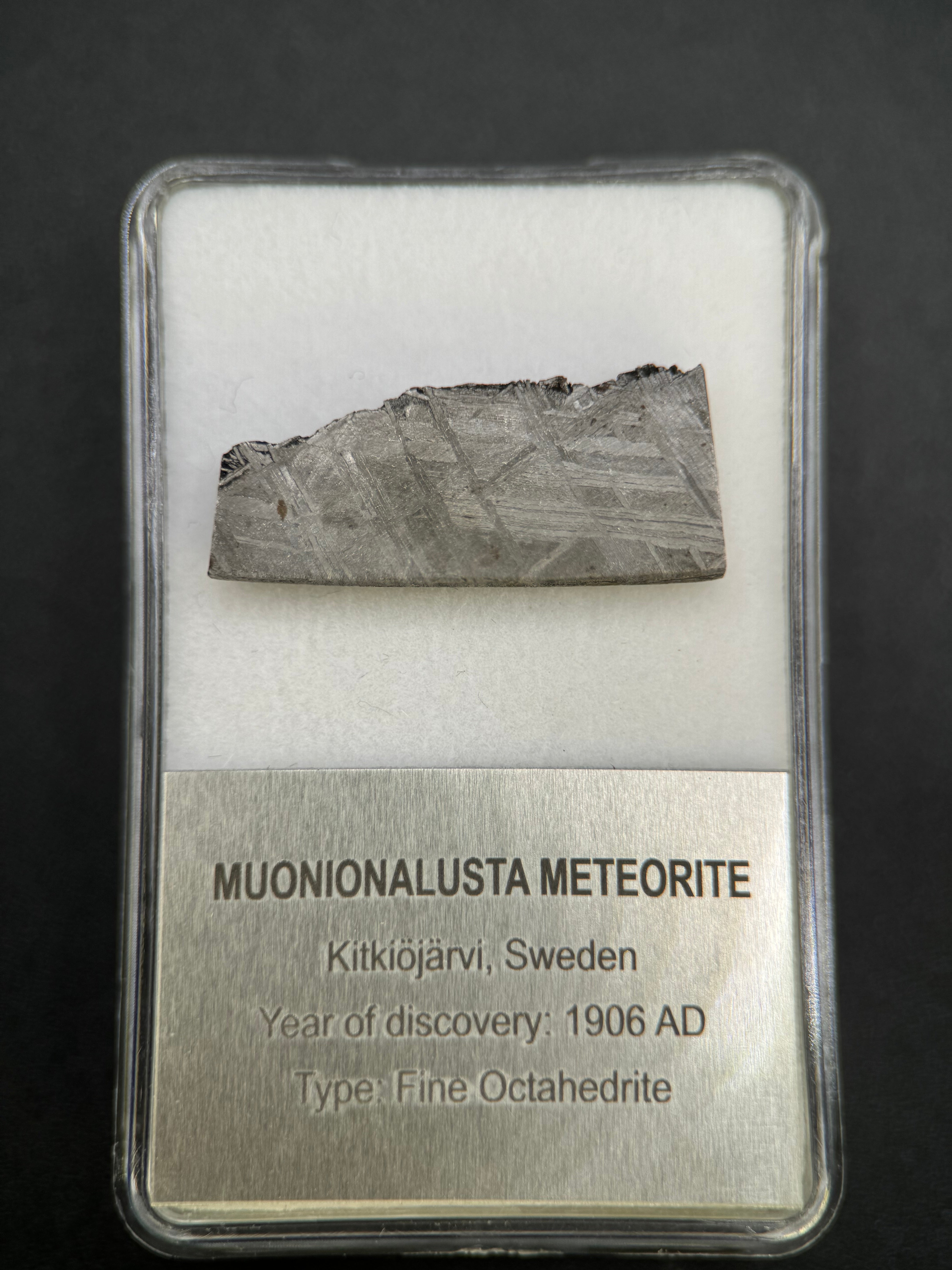 MUONIONALUSTA METEORITE, SWEDEN. DISPLAY BOX. 5,7 GRAMS.