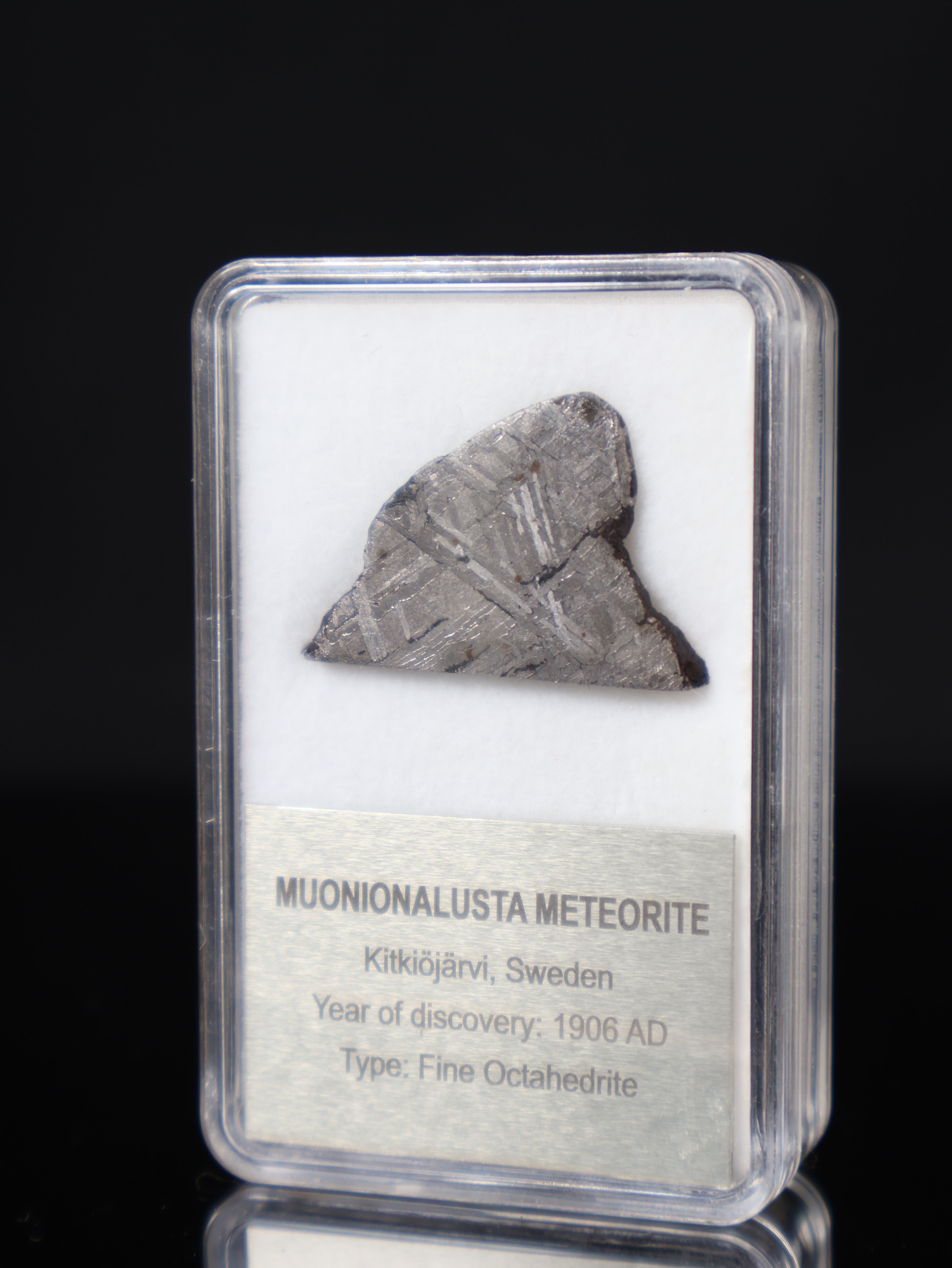 MUONIONALUSTA METEORITE, SWEDEN. DISPLAY BOX. 4,3 GRAMS.