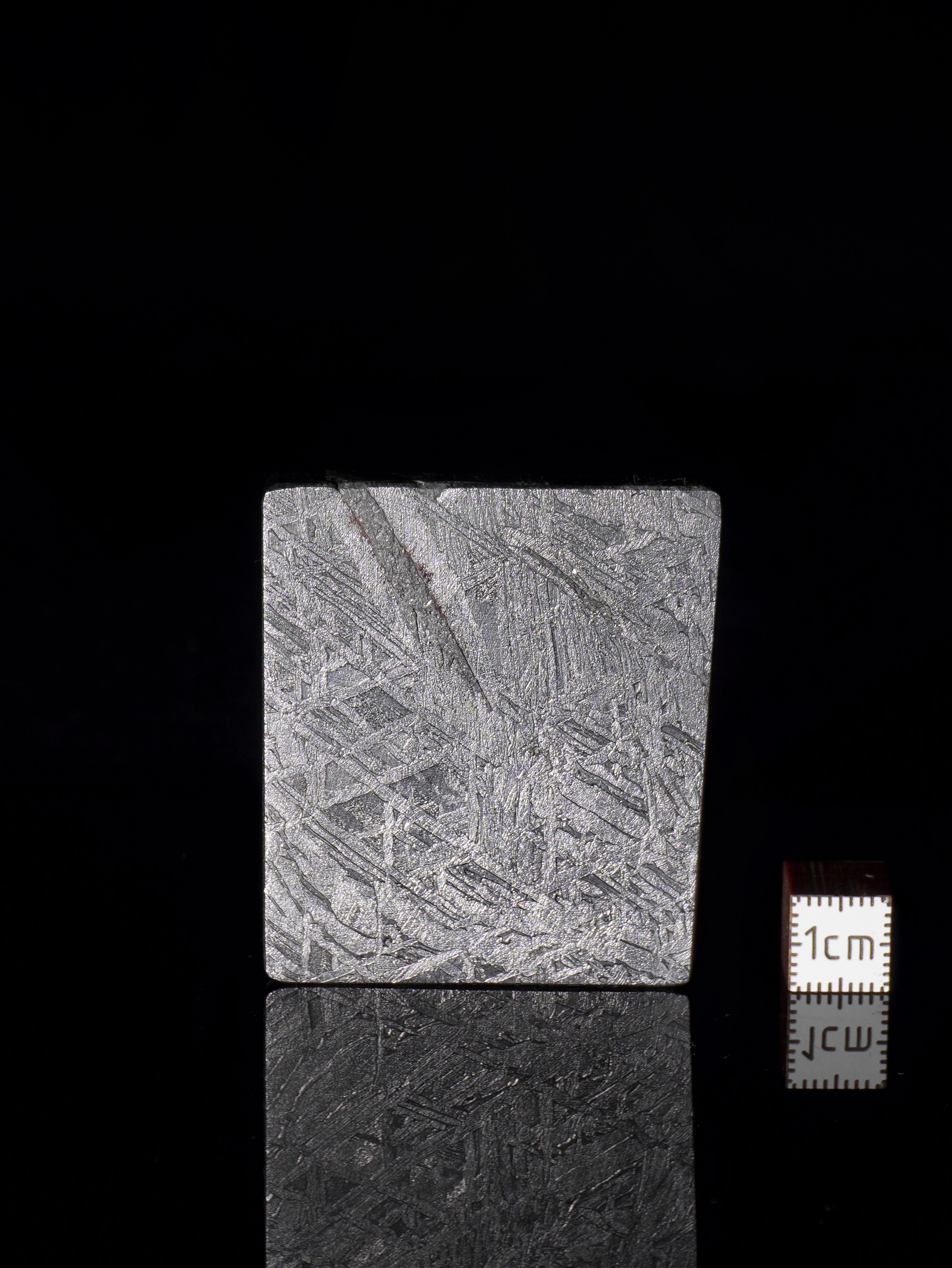 Aletai Meteorite, Gobi desert, China. 84,38 grams.
