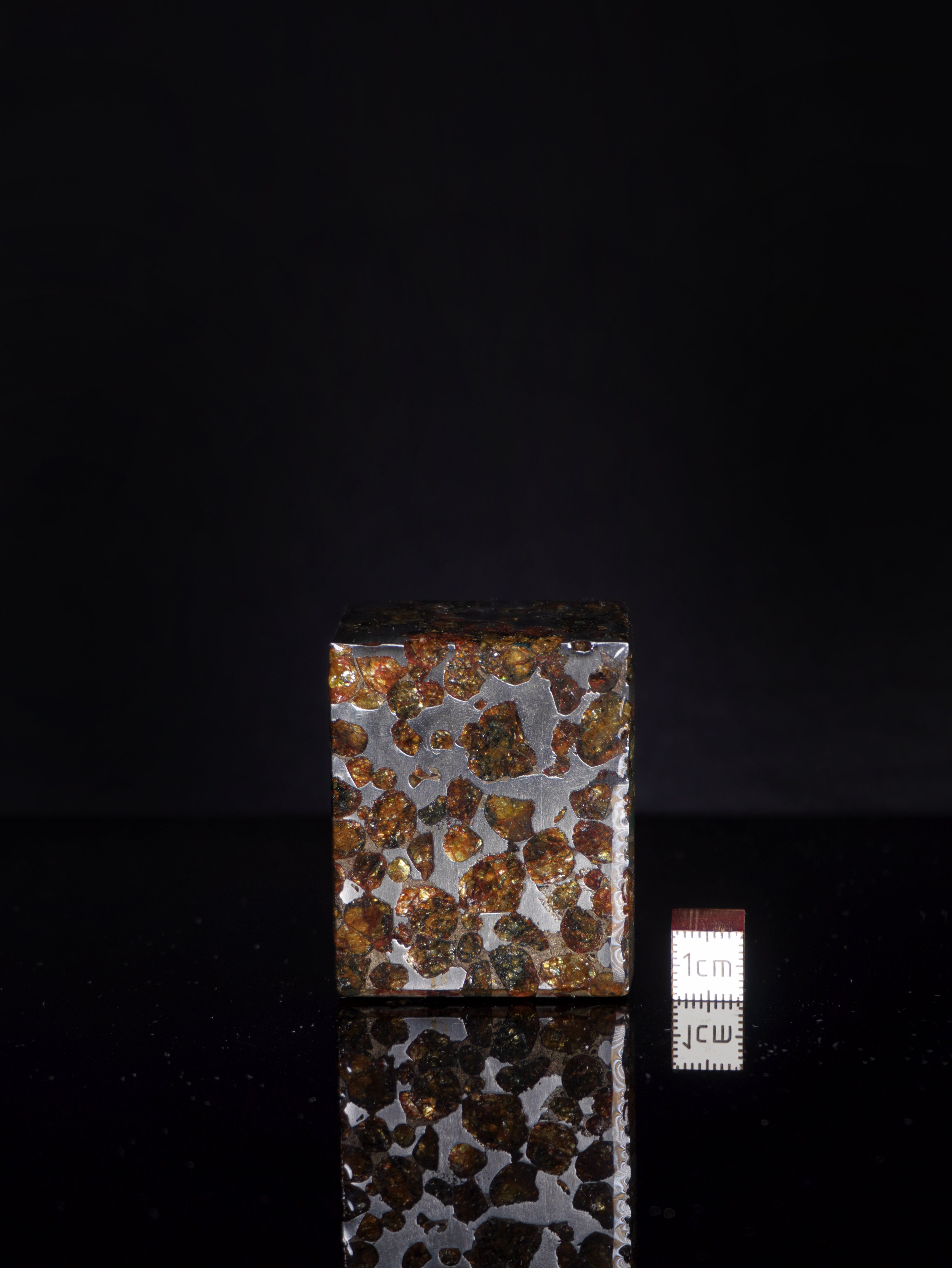 SERICHO PALLASITE METEORITE, KENYA. 258 GRAMS CUBE