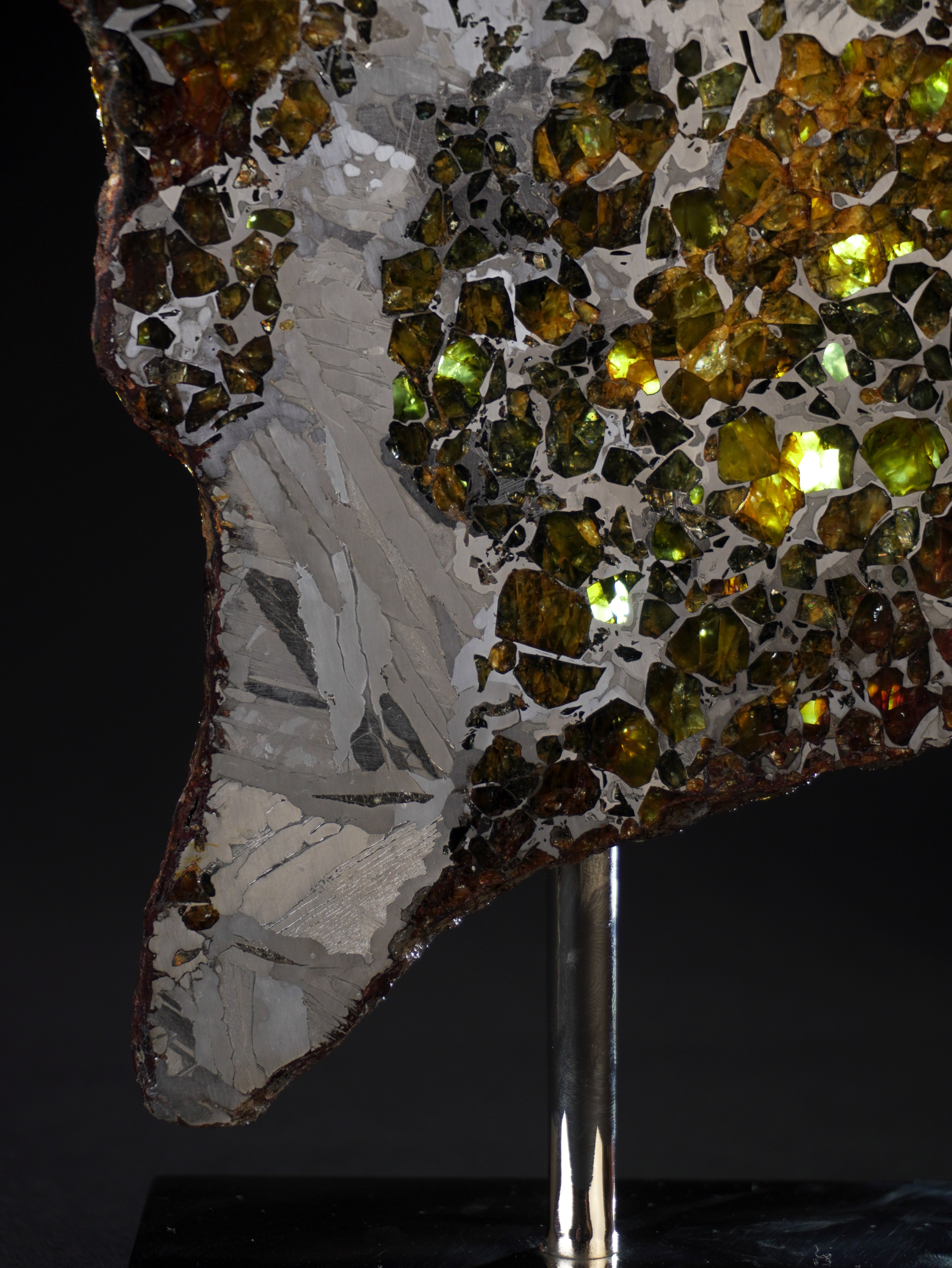 SEYMCHAN METEORITE, MAGADAN REGION, RUSSIA. 469 GRAMS.