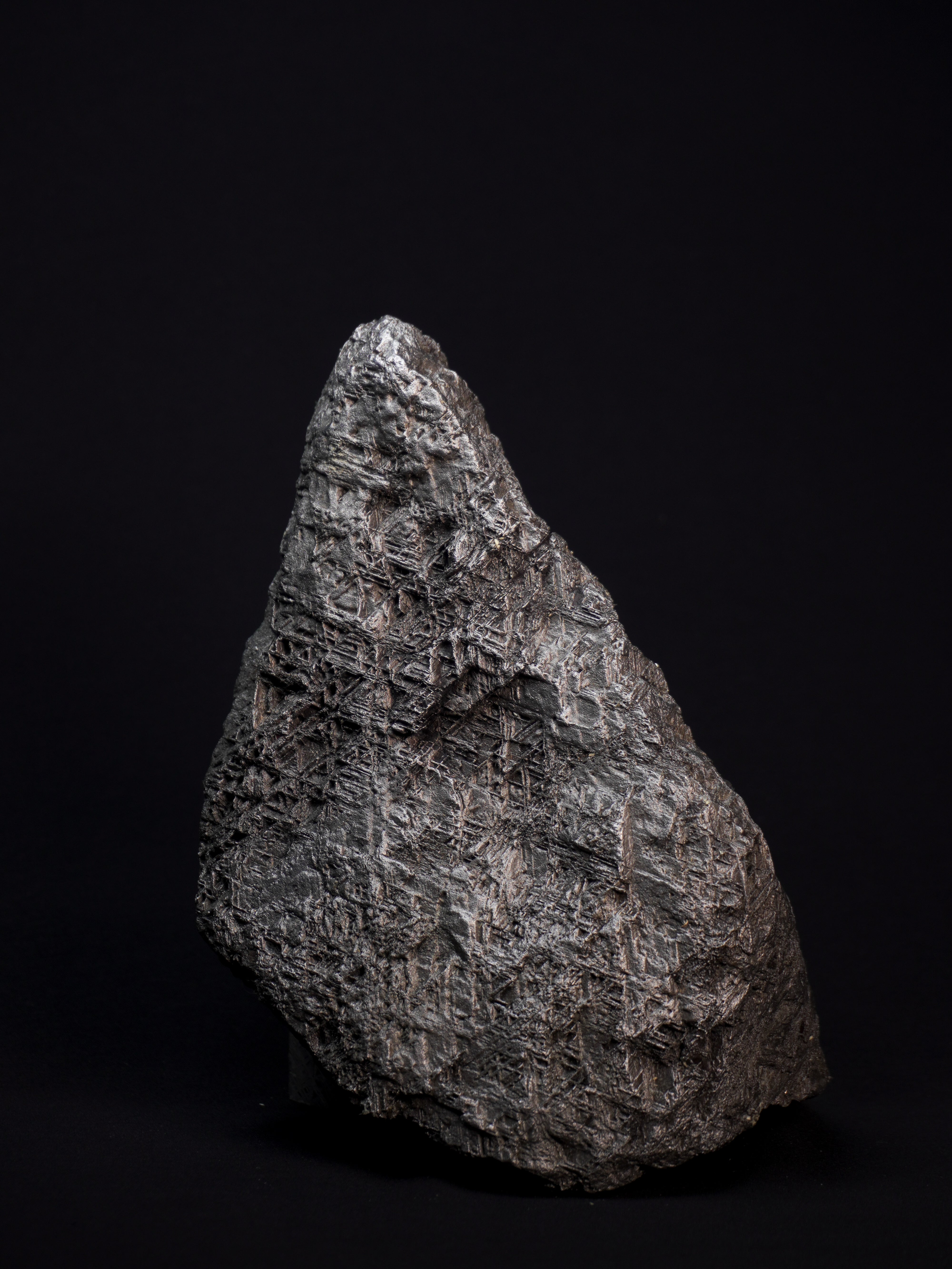 MUONIONALUSTA METEORITE, SWEDEN. FULL METEORITE 13.4 KILOGRAMS.