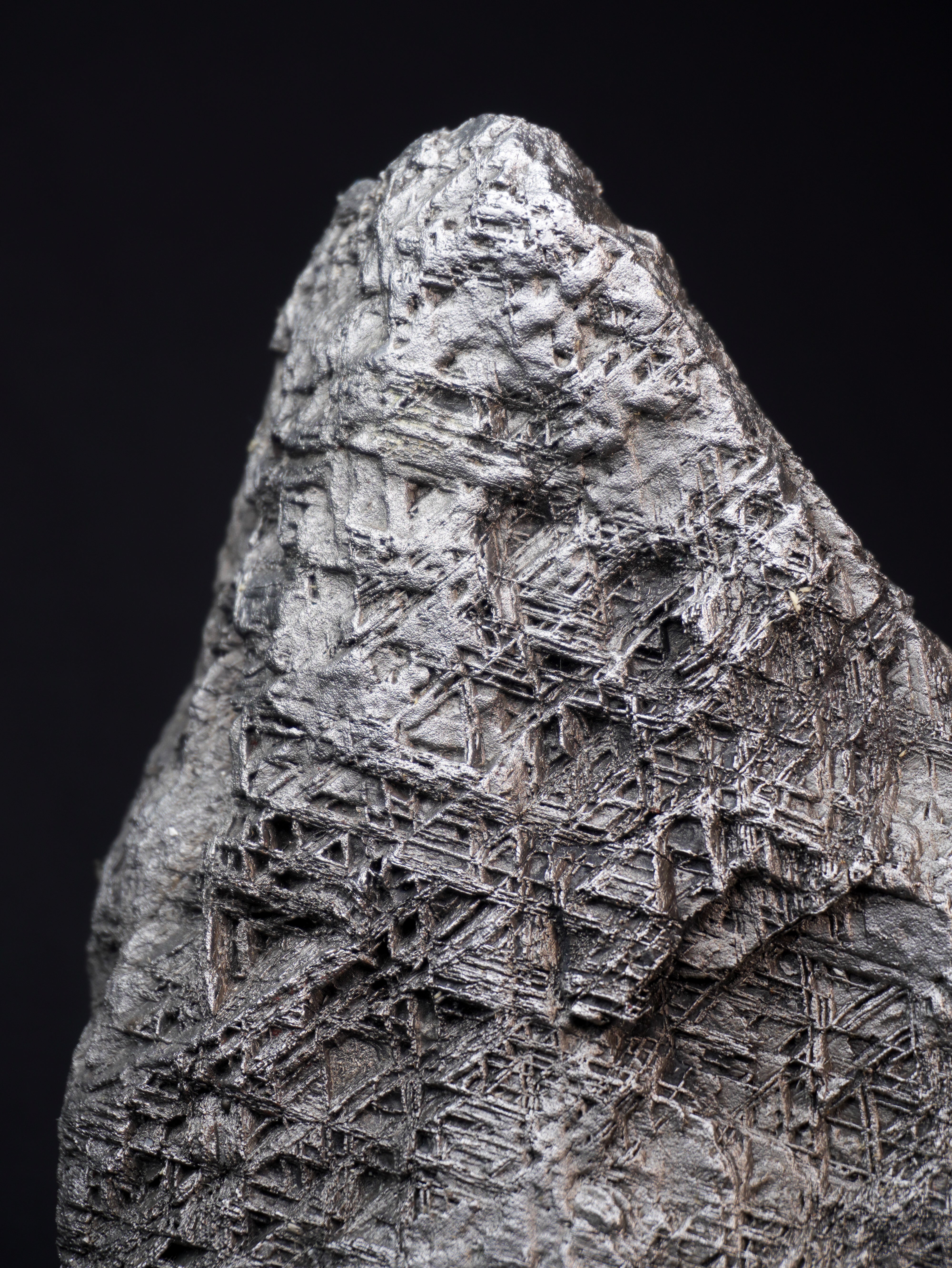 MUONIONALUSTA METEORITE, SWEDEN. FULL METEORITE 13.4 KILOGRAMS.