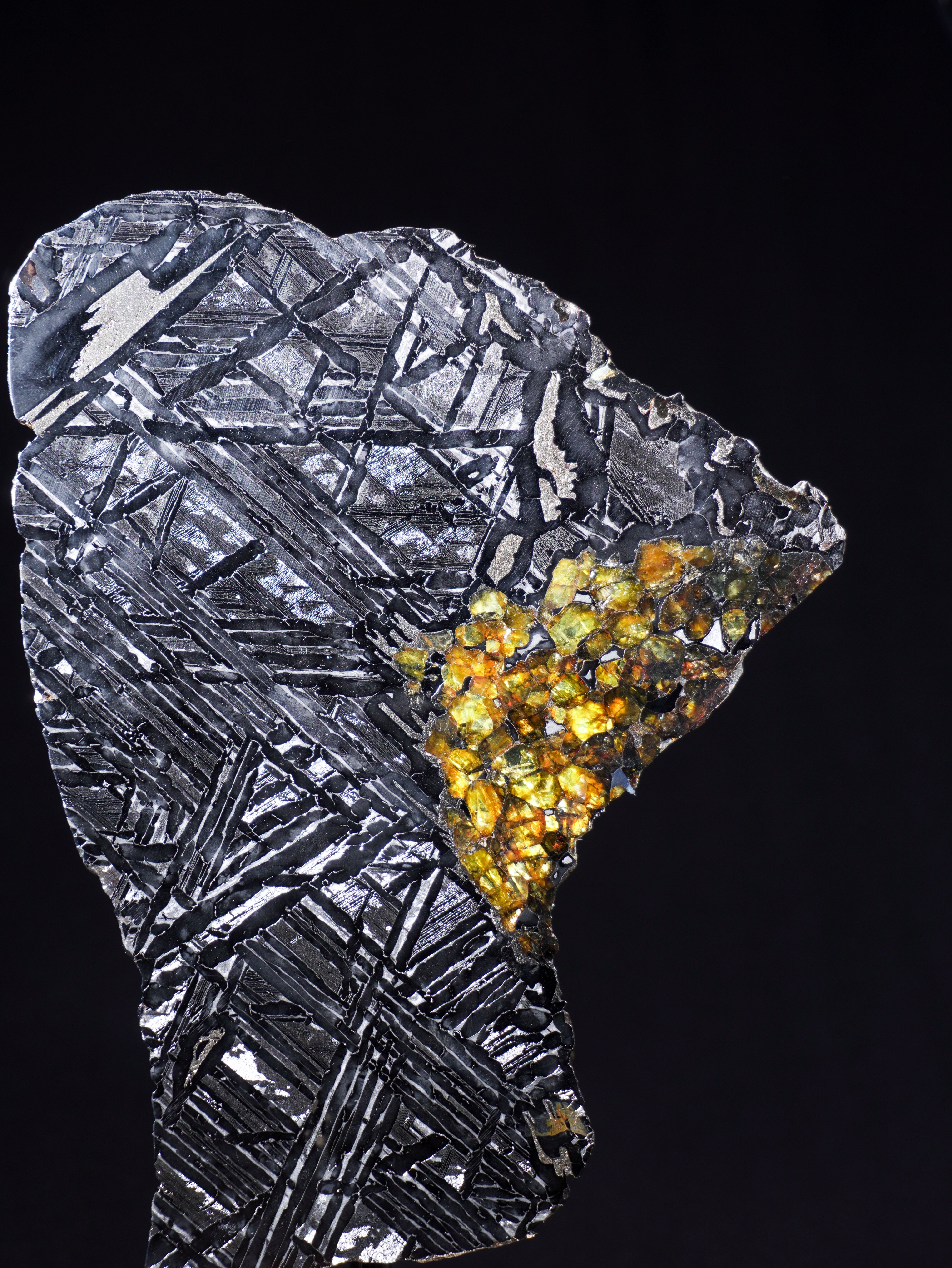 SEYMCHAN METEORITE, MAGADAN REGION, RUSSIA. 346,2 GRAMS.