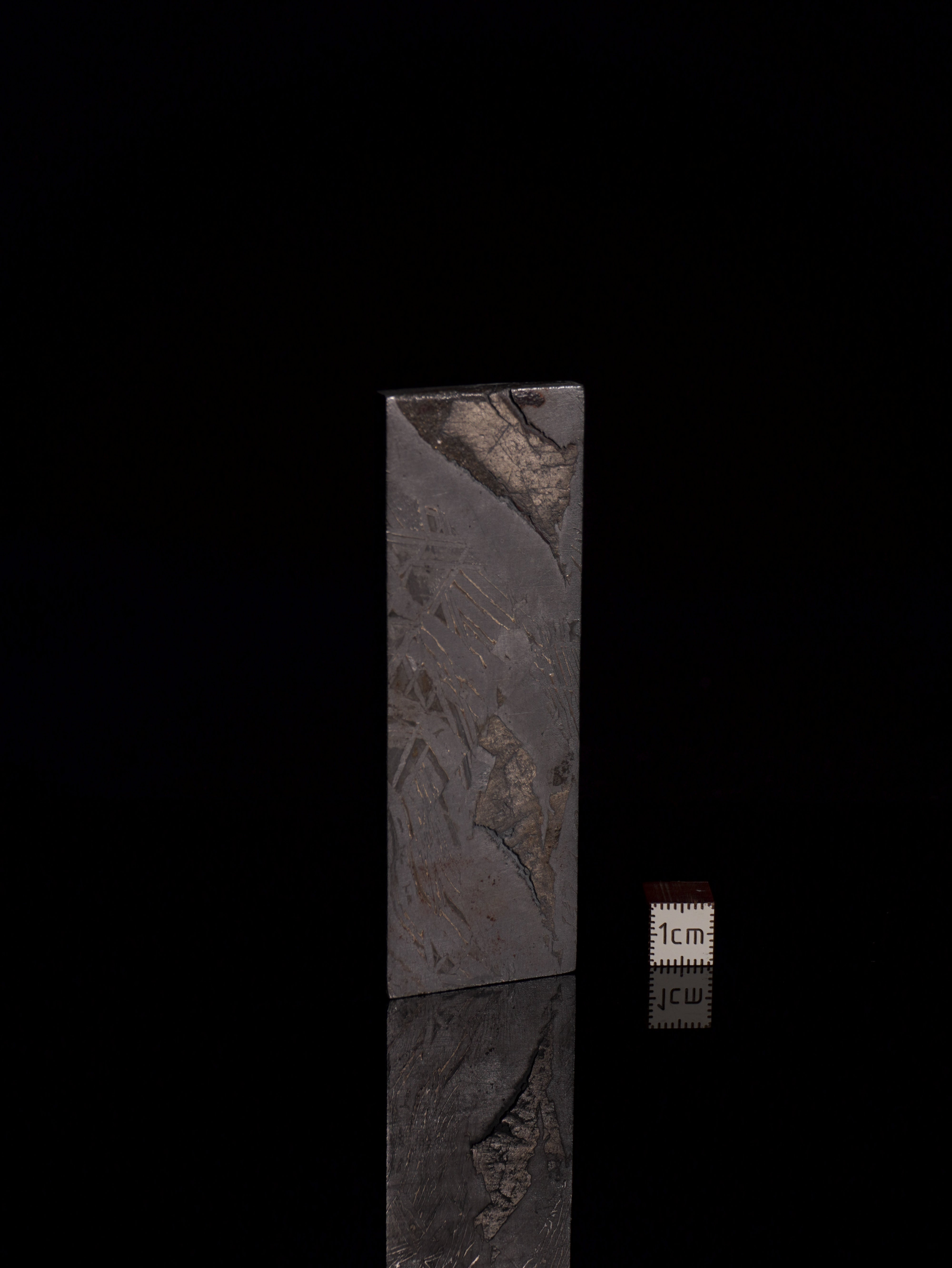 Aletai Meteorite, Gobi Desert, China. 105,8 grams.