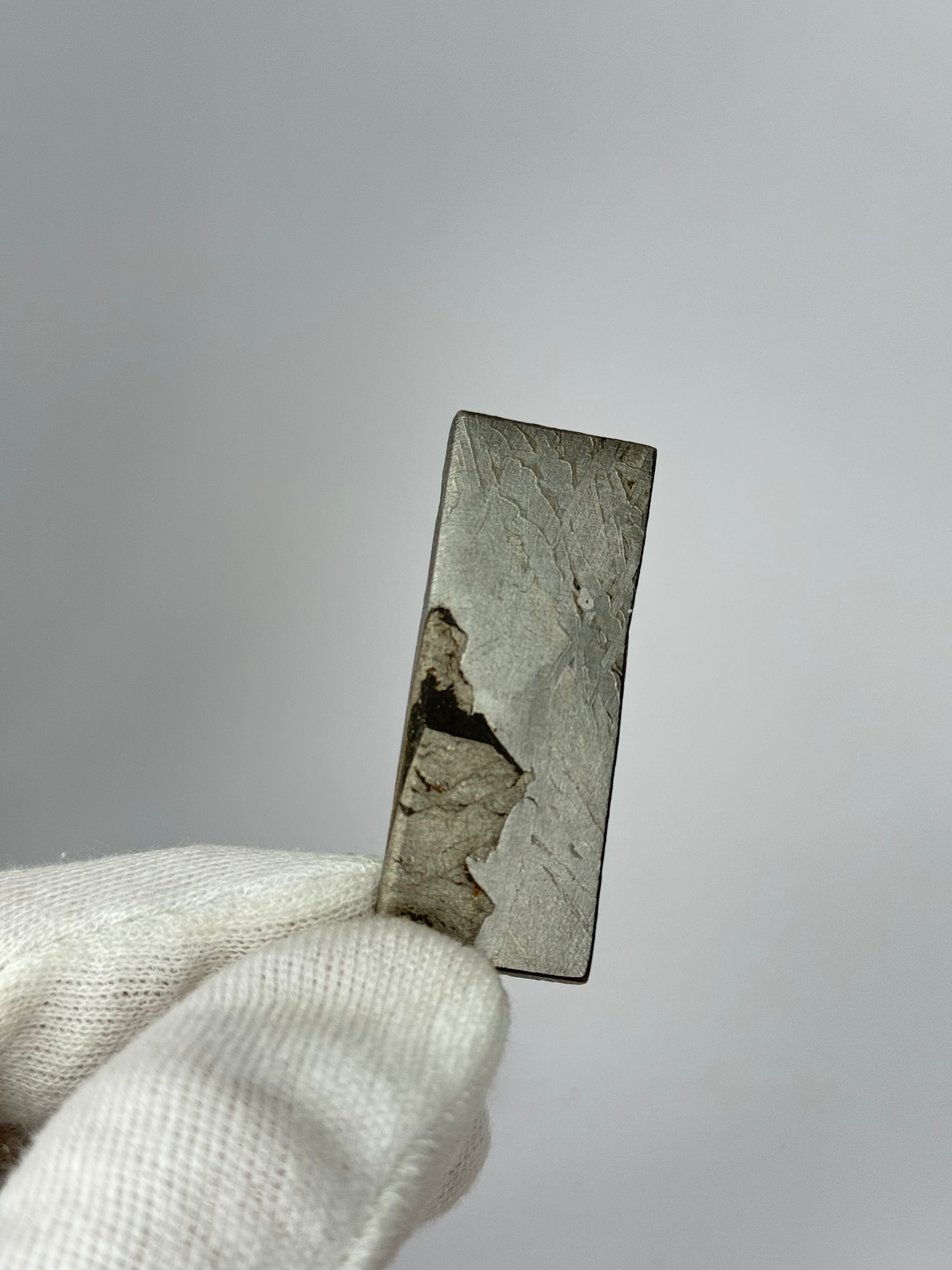 Aletai Meteorite, Gobi Desert, China. 35,91 grams.