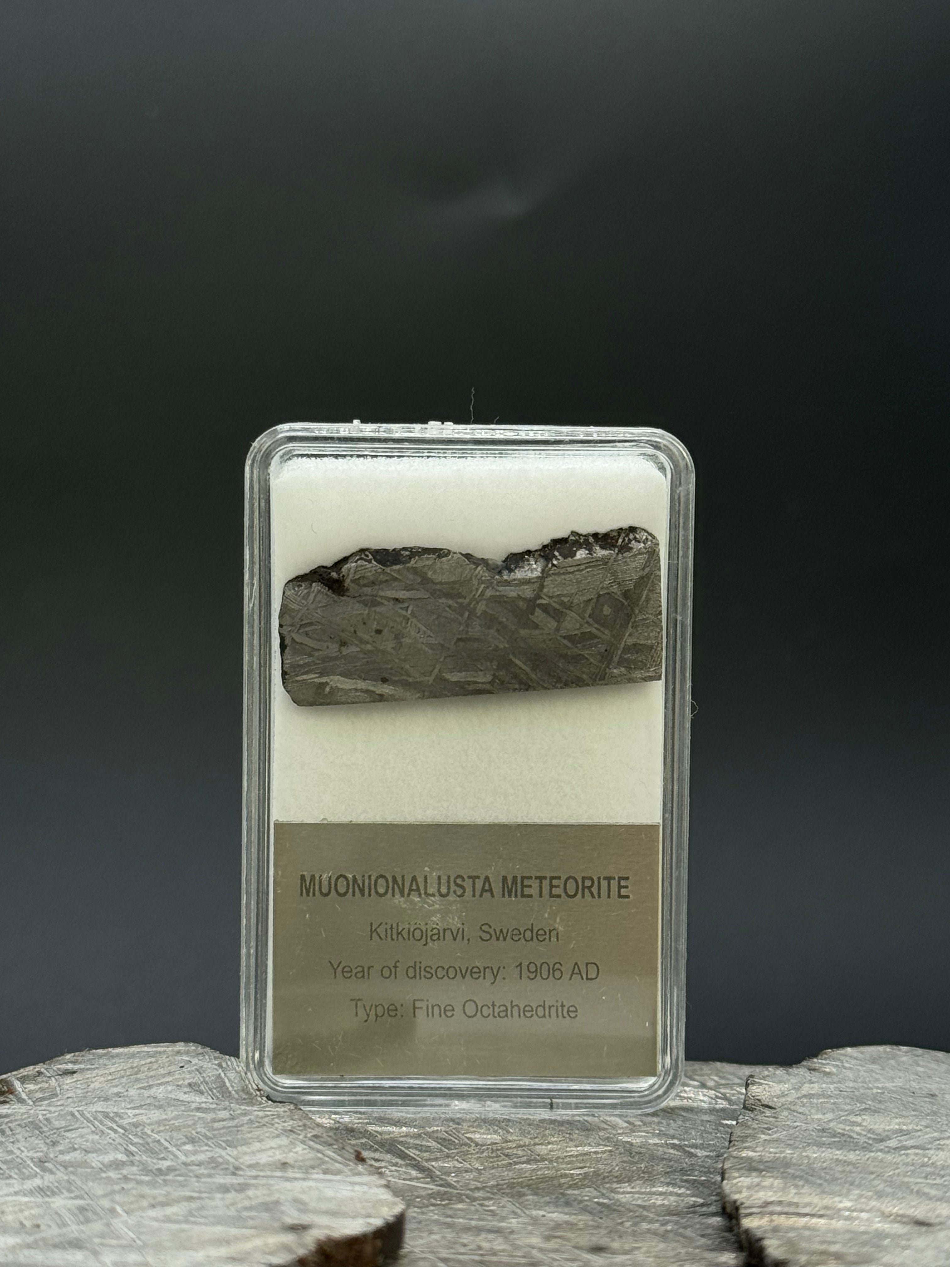 Muonionalusta meteorite, Sweden. Display box. 9,6 grams.