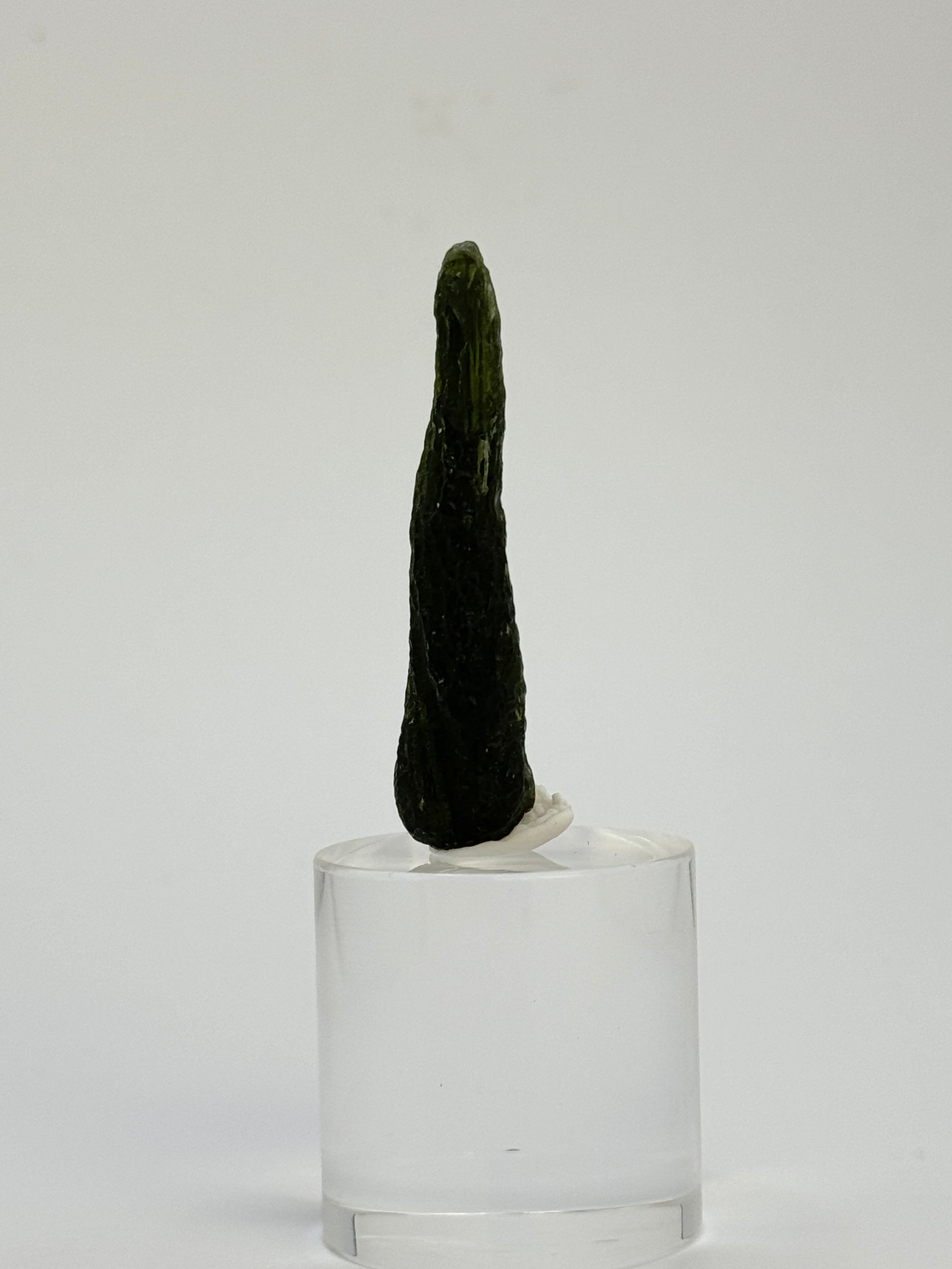Raw Moldavite, Czech Republic. 5,56 grams.