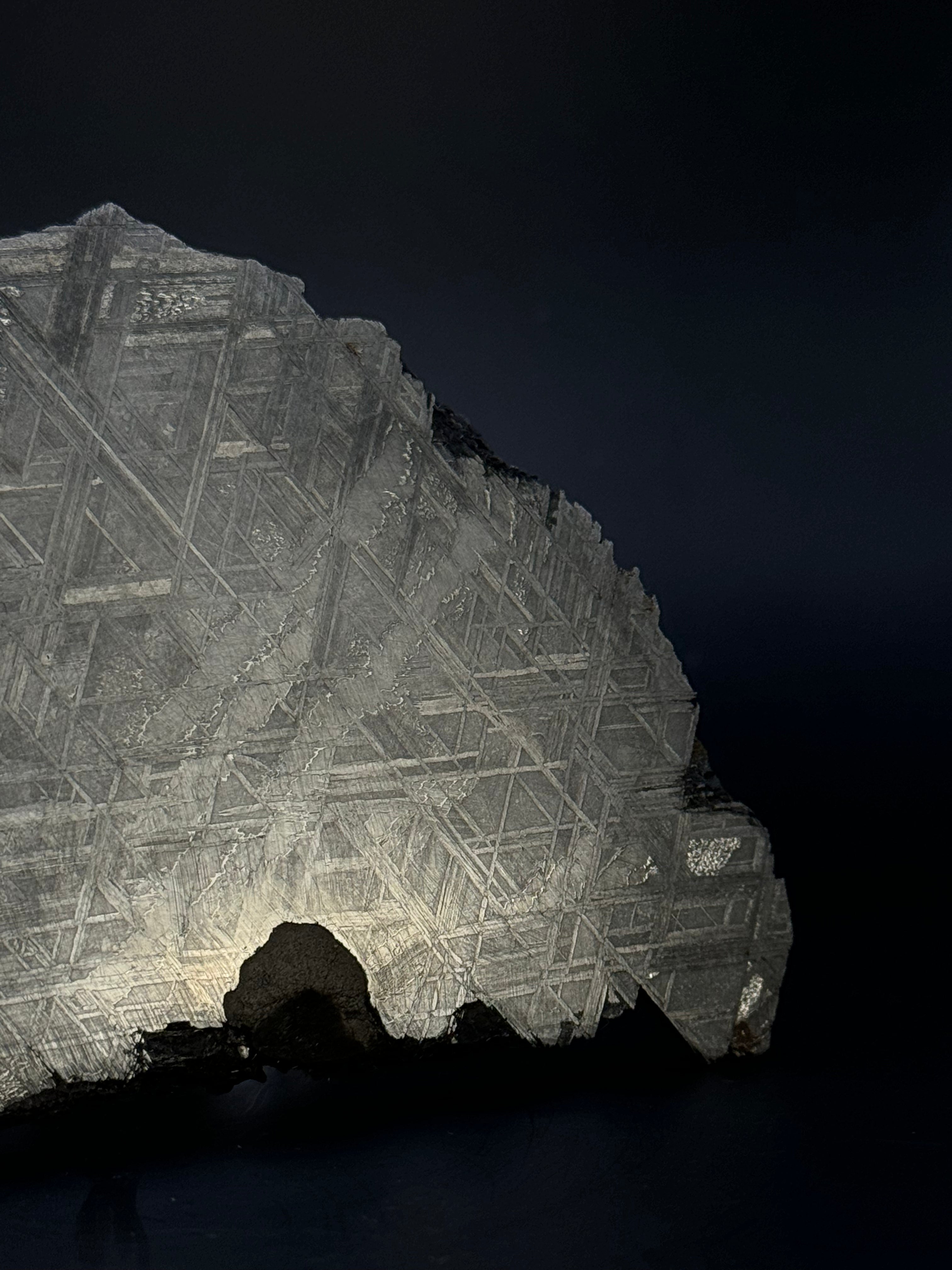 Muonionalusta meteorite, Sweden. 128,60 grams.