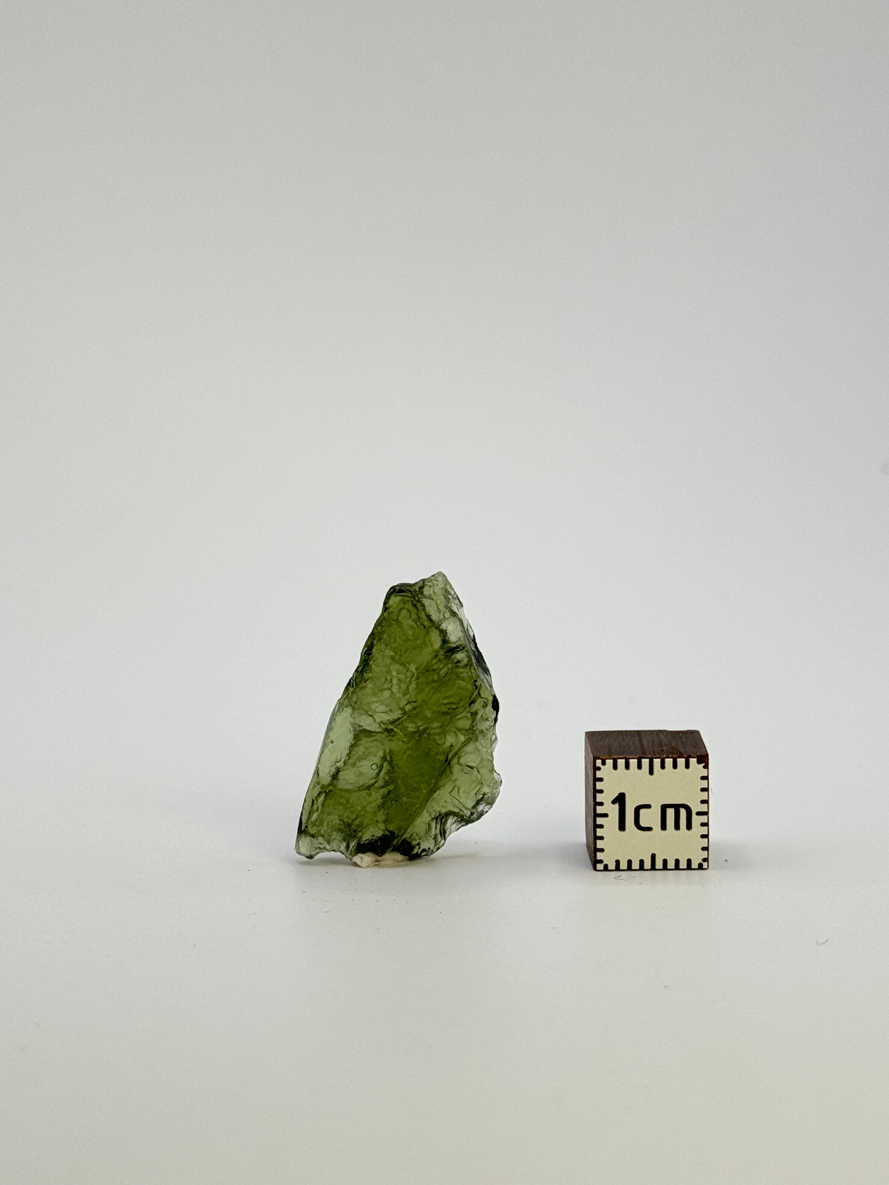 Raw Moldavite, Czech Republic. 2,64 grams.