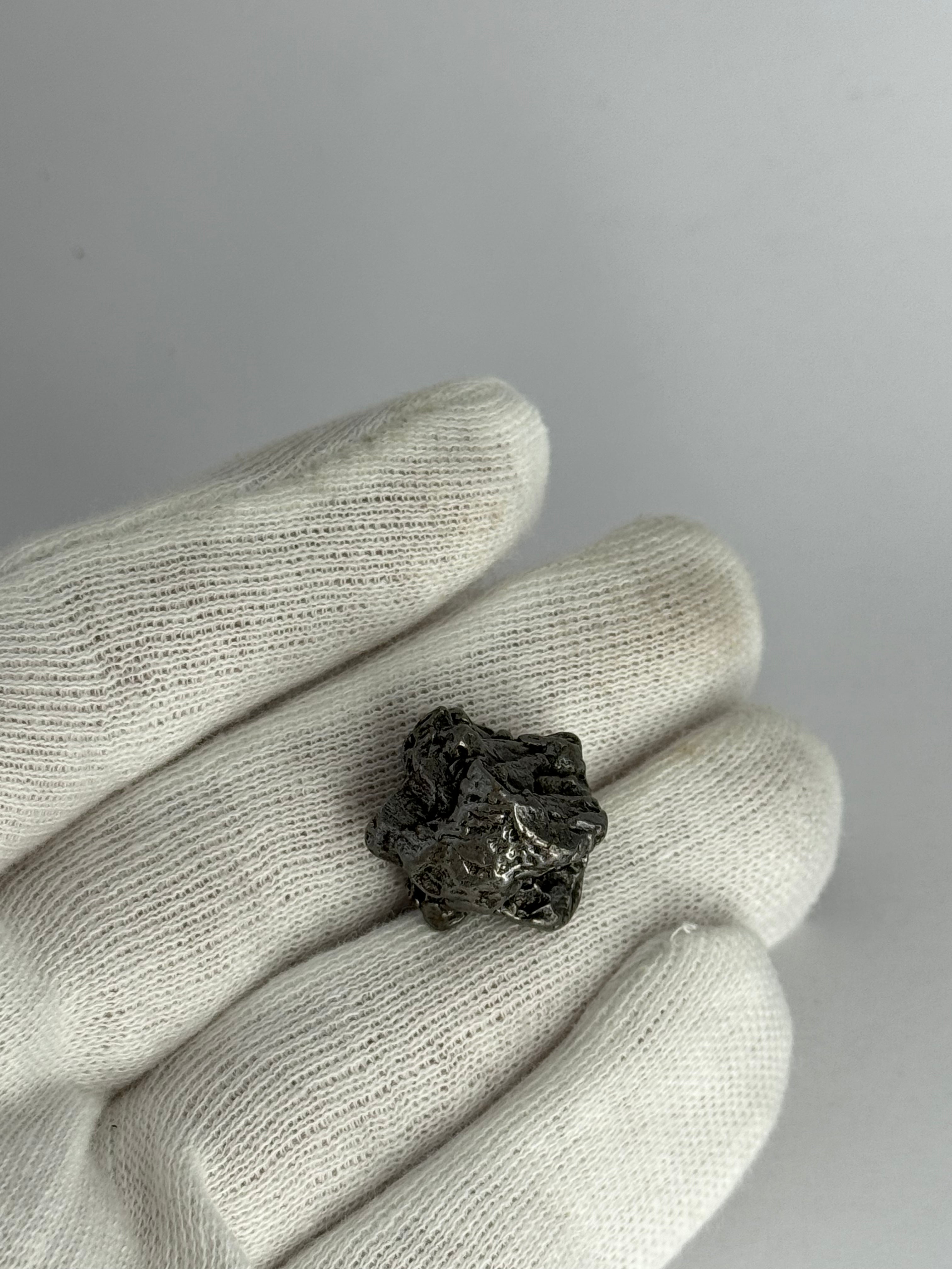 Campo del Cielo Meteorite, South America. 18,28 grams.