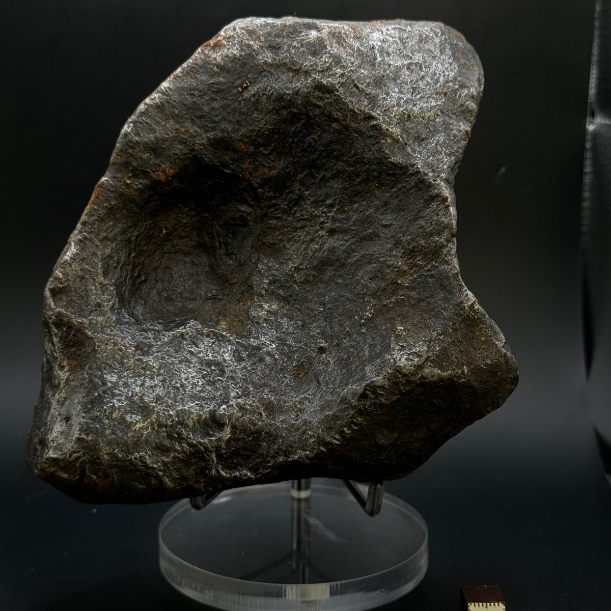 隕石 ？ Muonionalusta Meteorite もろいです。 MUONIONALUSTA METEORITE, SWEDEN. FULL METEORITE 3287 GRAMS.