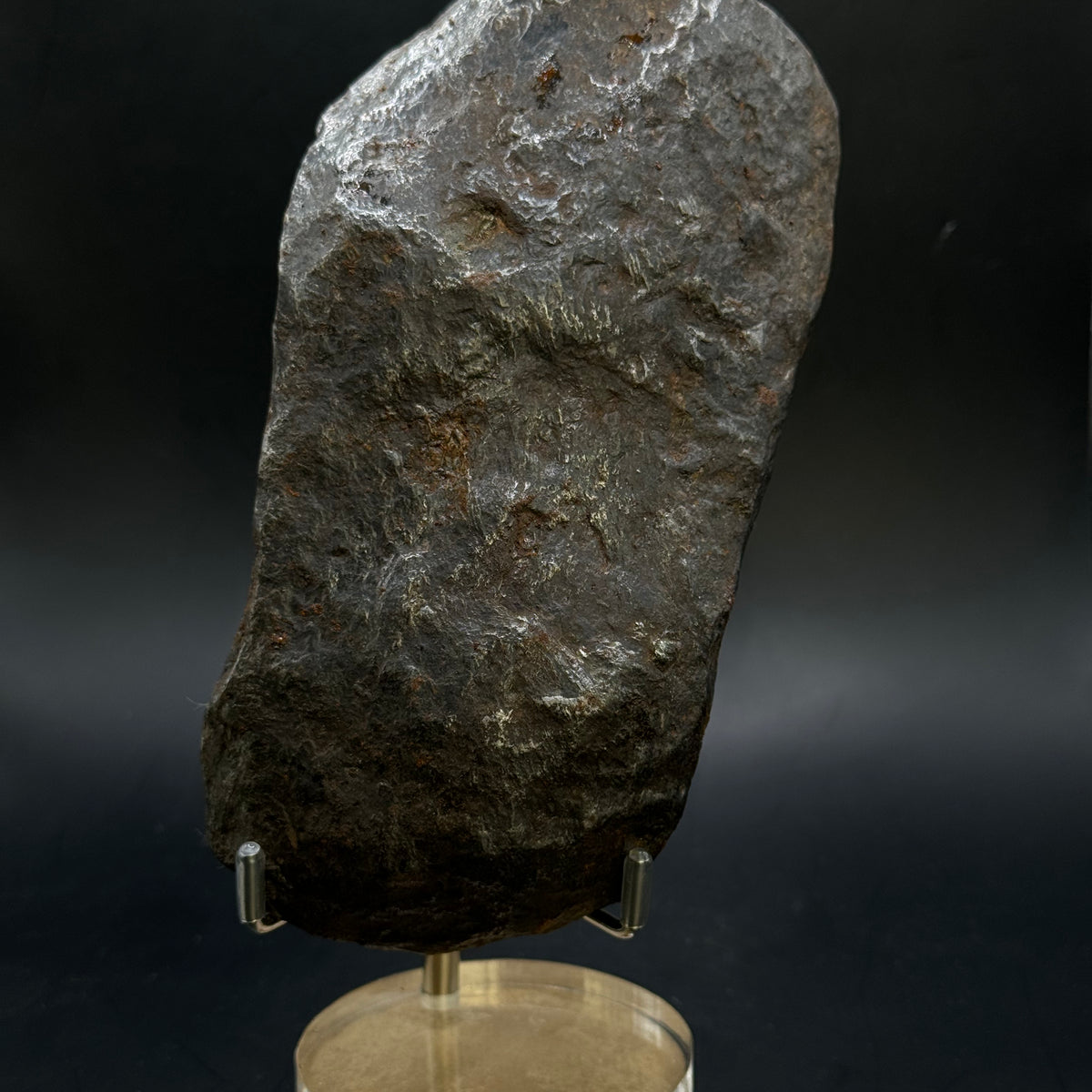 隕石 ？ Muonionalusta Meteorite もろいです。 MUONIONALUSTA METEORITE, SWEDEN. FULL METEORITE 1778 GRAMS.