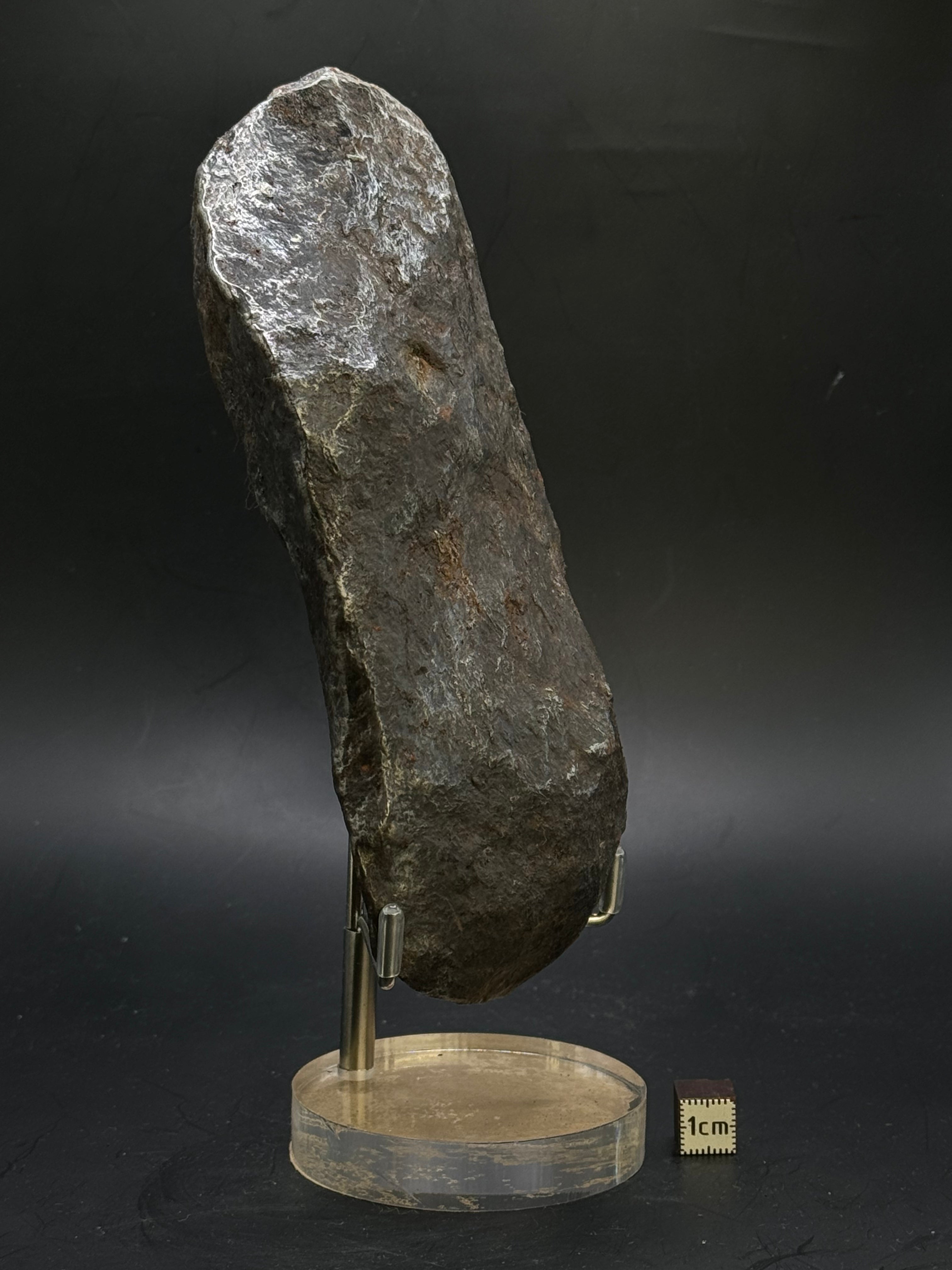 MUONIONALUSTA METEORITE, SWEDEN. FULL METEORITE 1778 GRAMS.