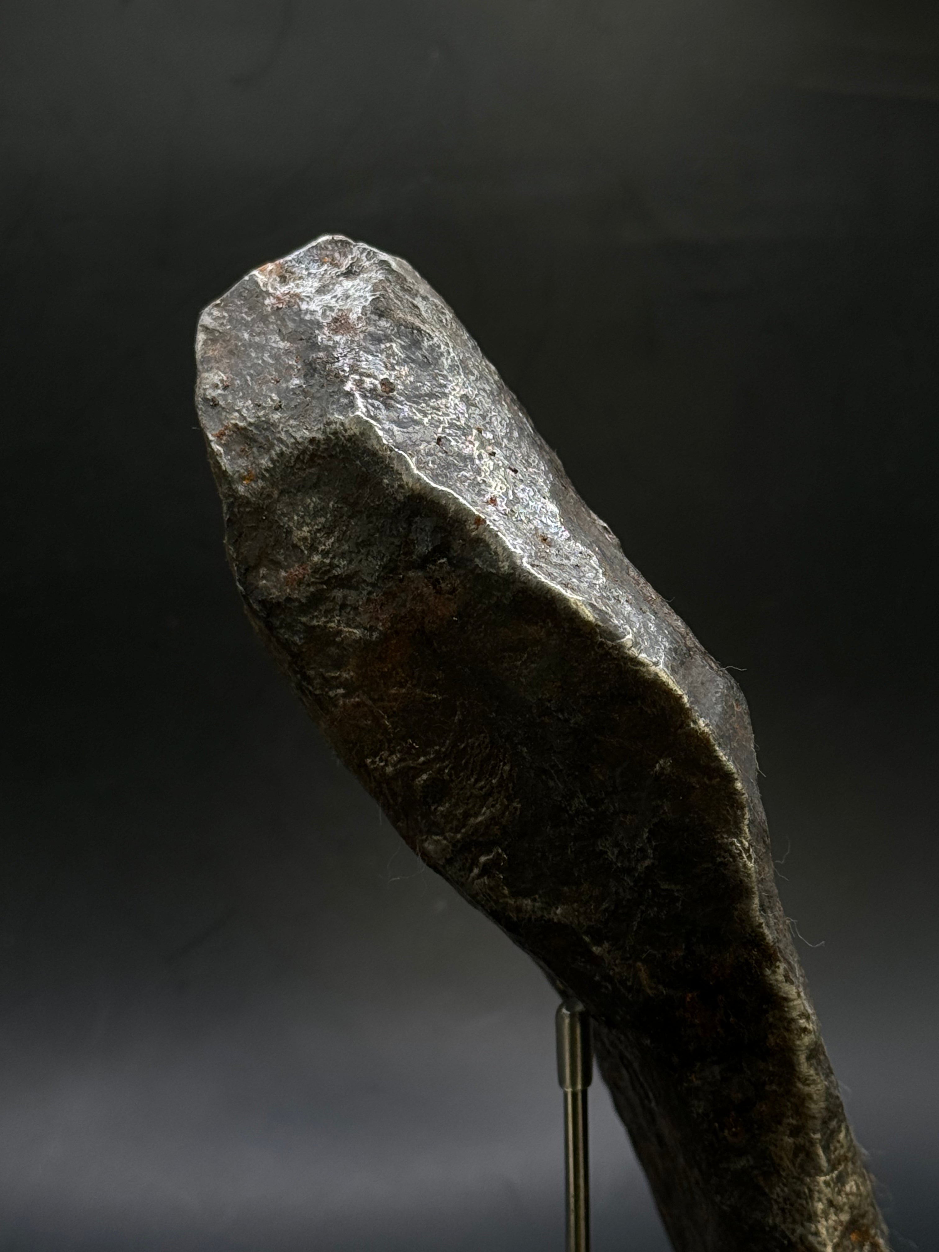 MUONIONALUSTA METEORITE, SWEDEN. FULL METEORITE 1778 GRAMS.