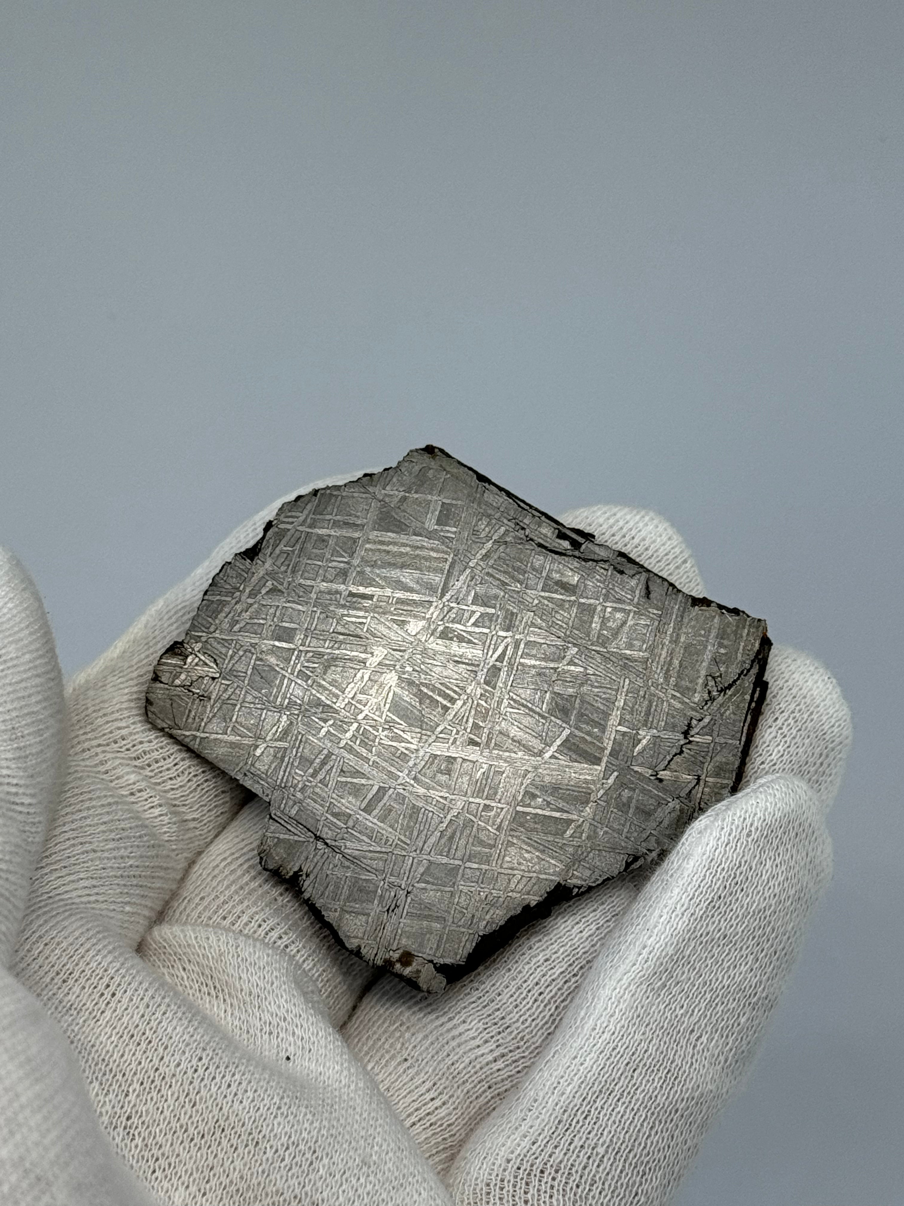 Muonionalusta Meteorite, Sweden. 66,64 grams slice.