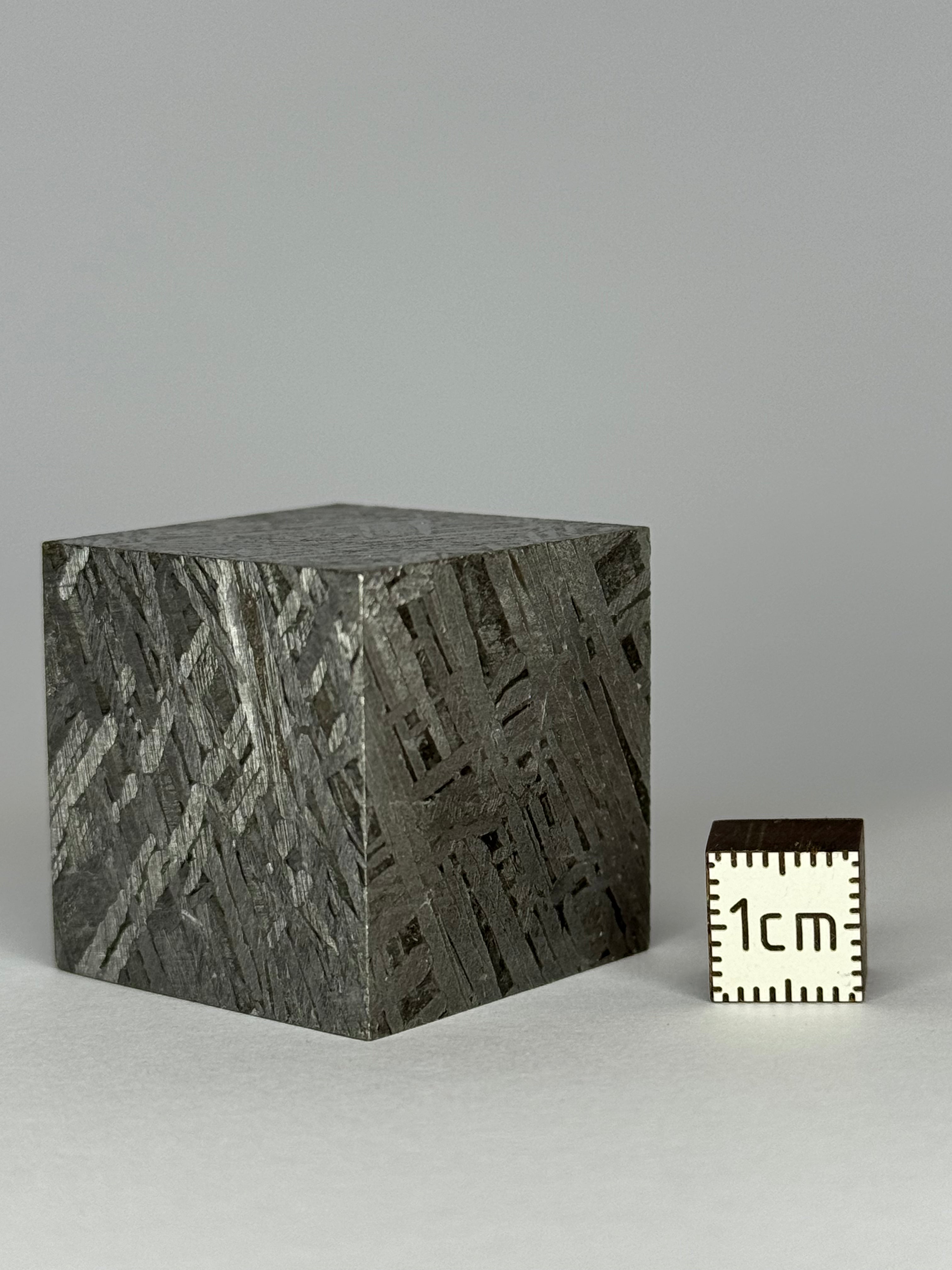 Aletai meteorite Cube, Gobi Desert, China. 190 grams.
