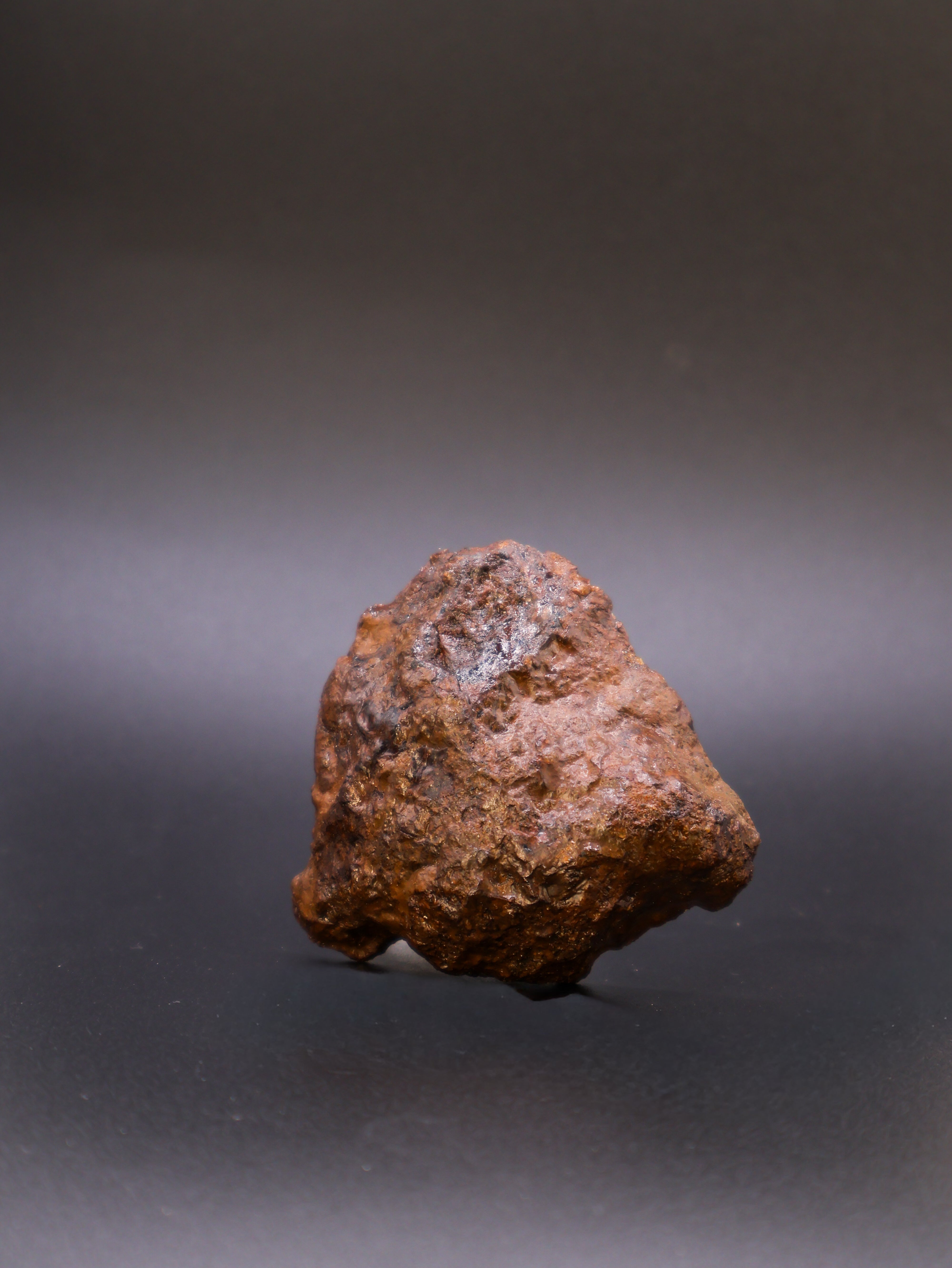 SEYMCHAN METEORITE, MAGADAN REGION, RUSSIA. 96 GRAMS END-CUT.