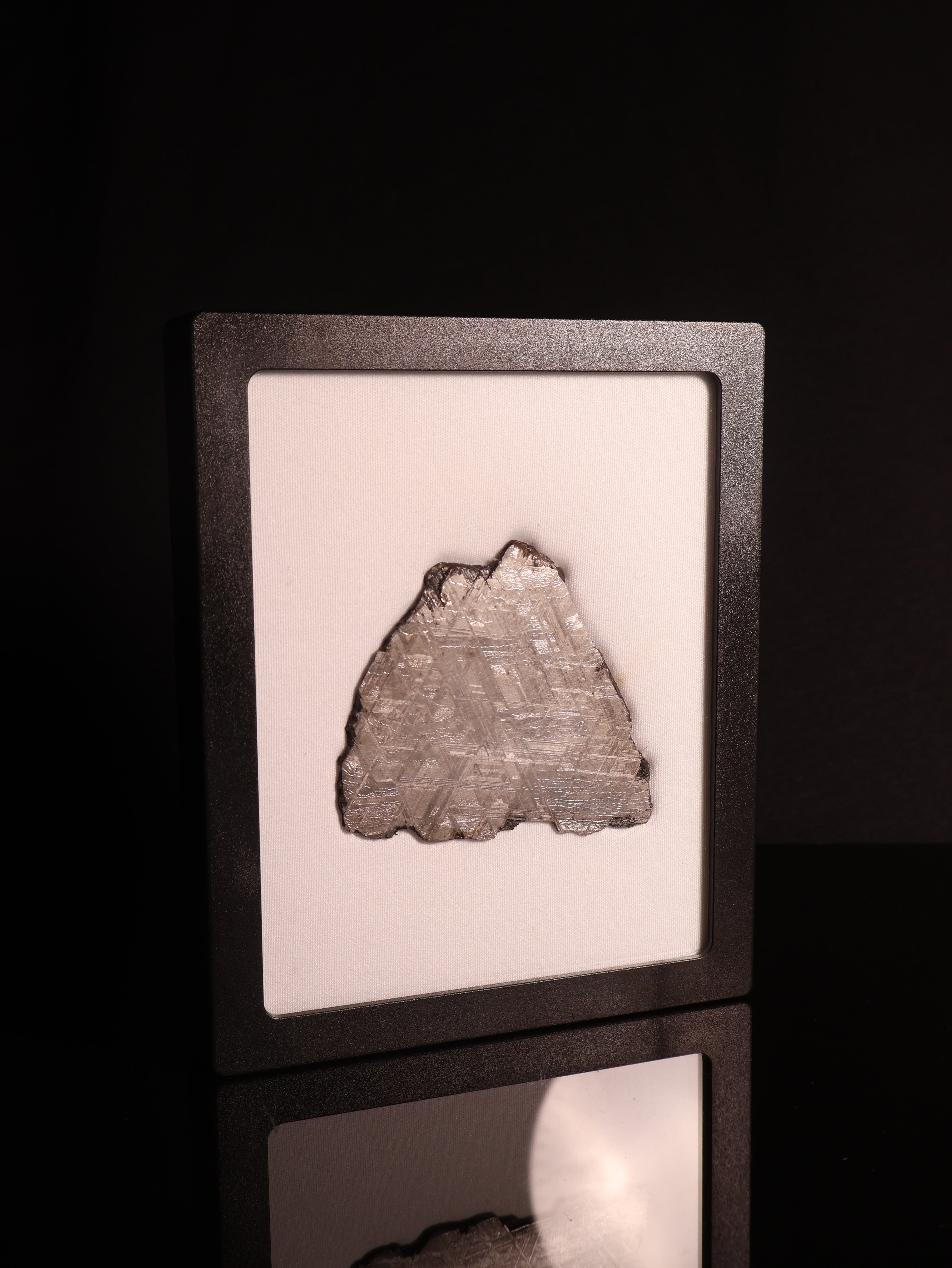 Muonionalusta meteorite, Sweden. 60 grams.