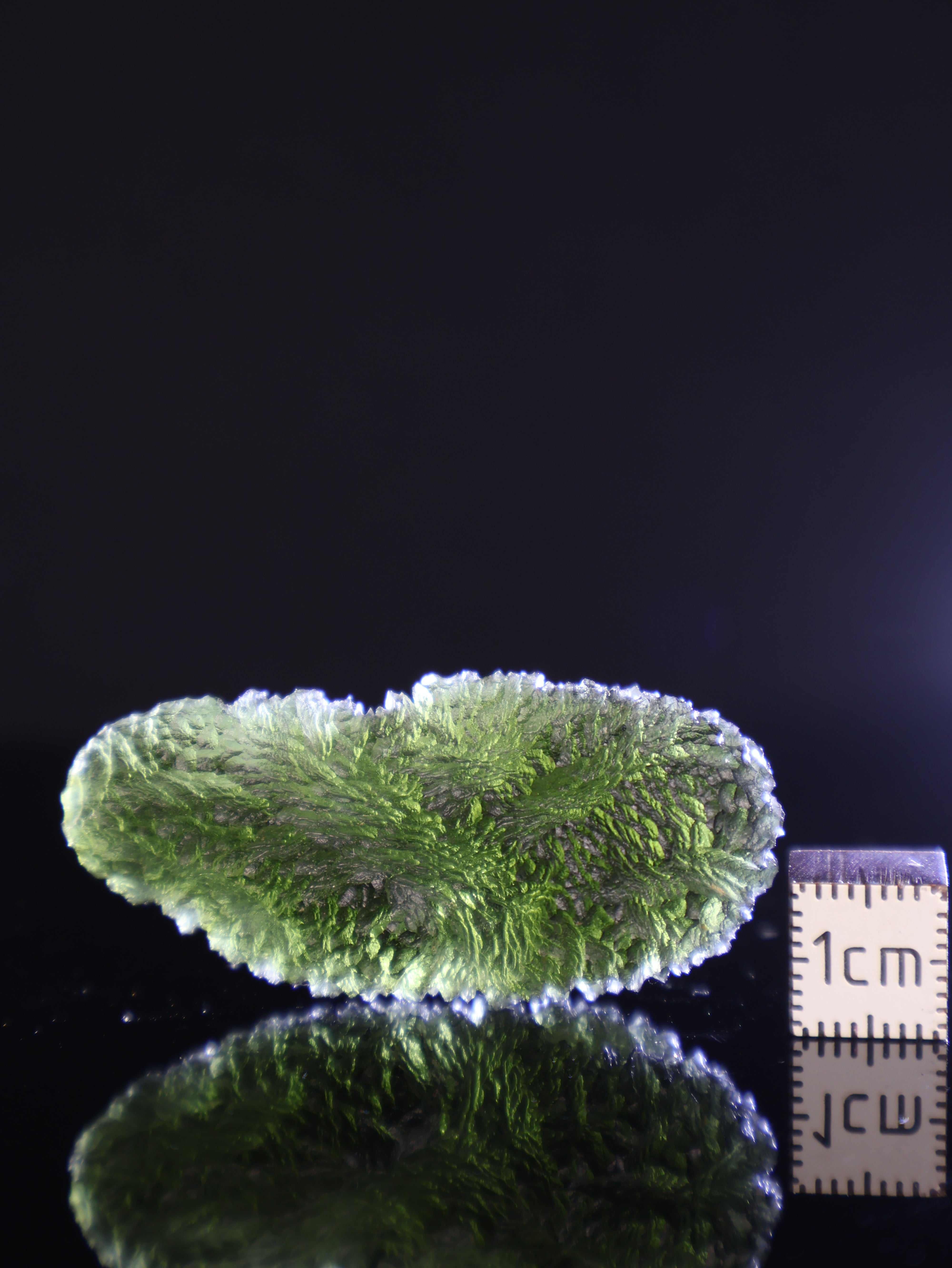 RAW MOLDAVITE, CZECH REPUBLIC. 18,1 GRAMS.