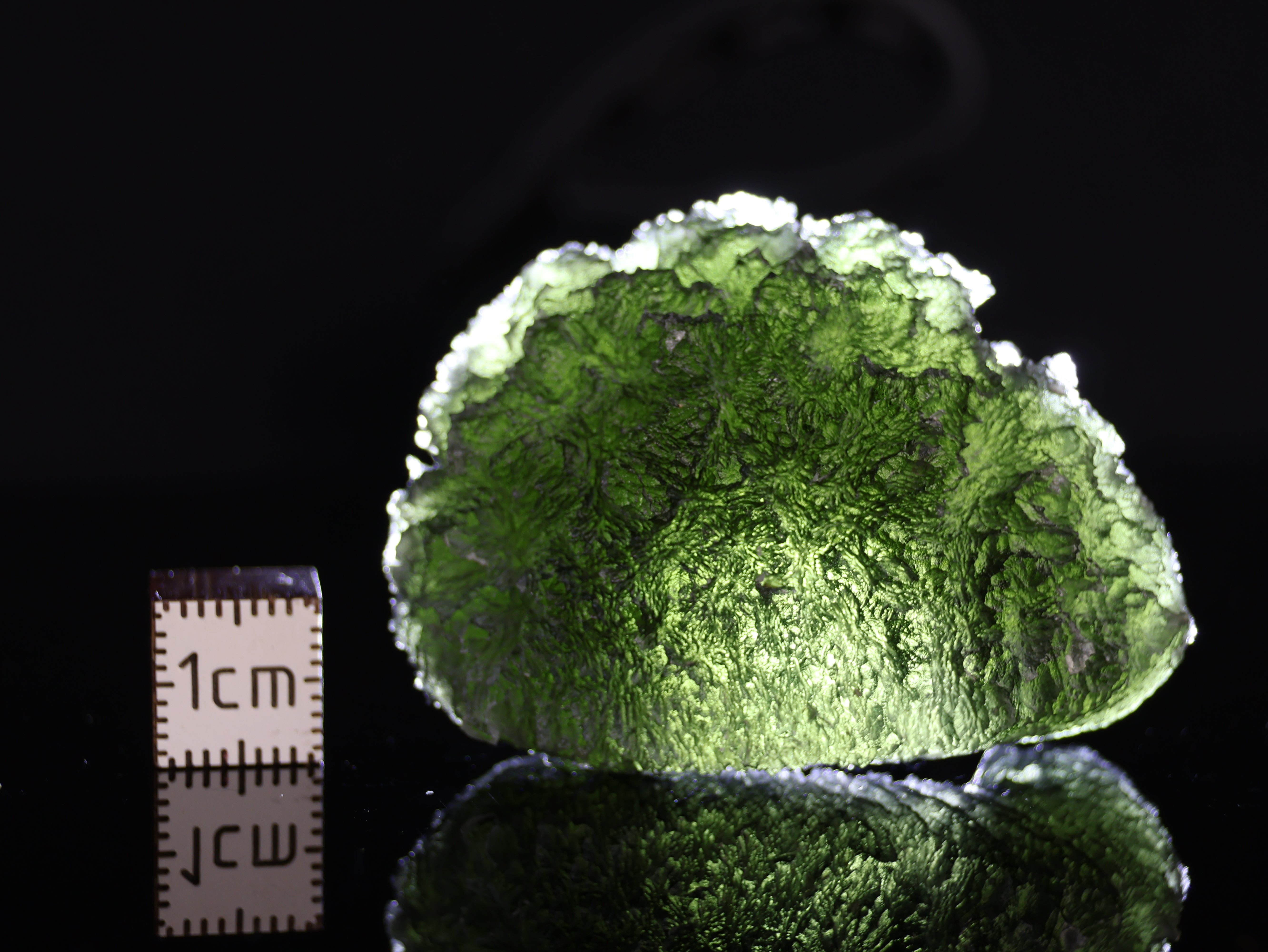 RAW MOLDAVITE, CZECH REPUBLIC. 37,02 GRAMS.
