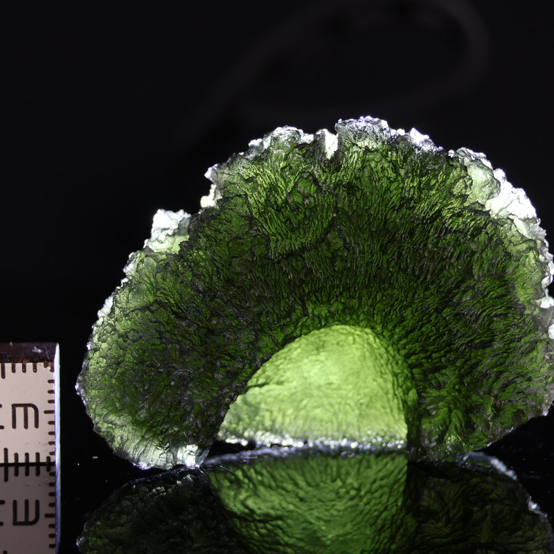 RAW MOLDAVITE, CZECH REPUBLIC. 37,02 GRAMS.
